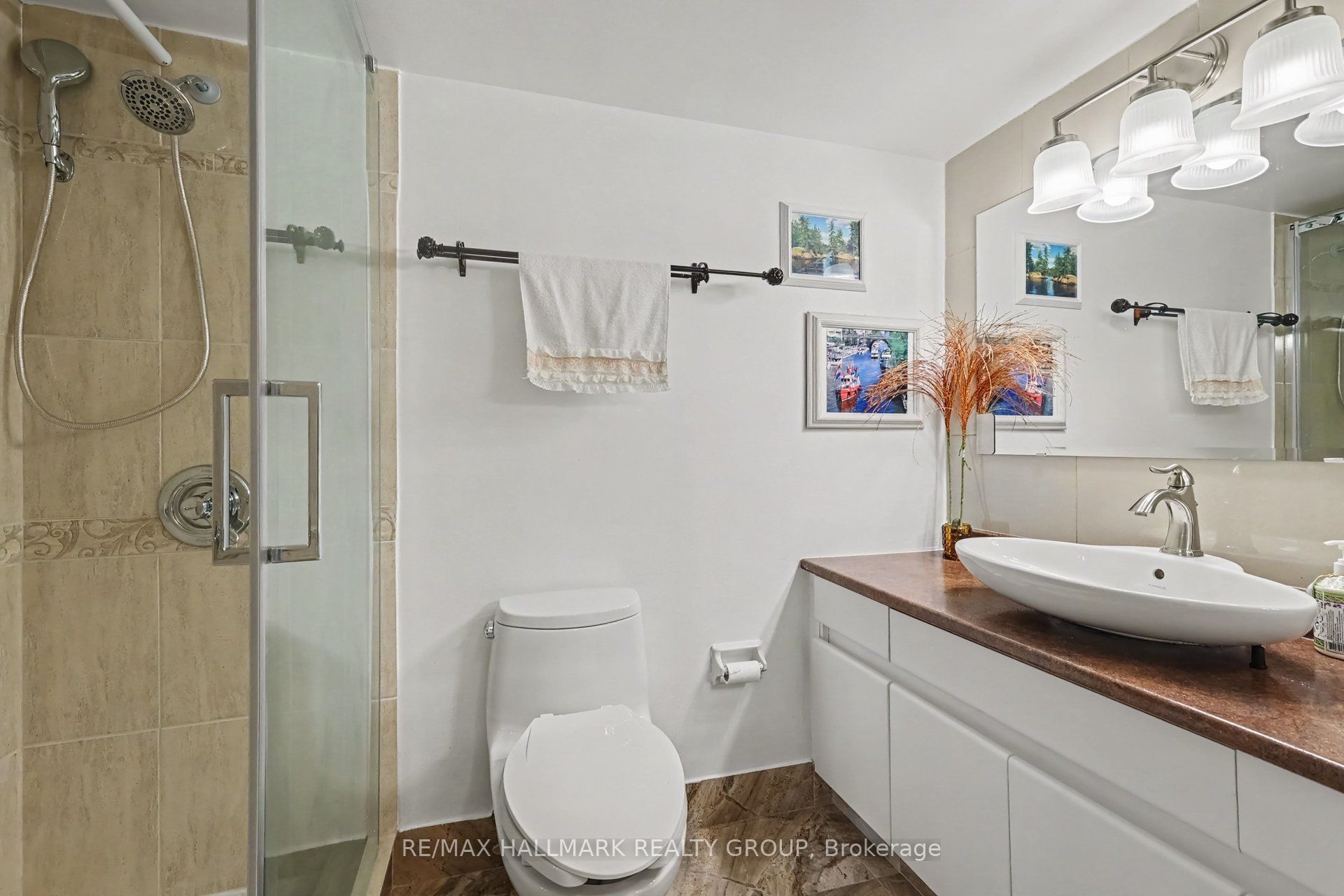 545 St Laurent Boulevard 805 Property Photo 24