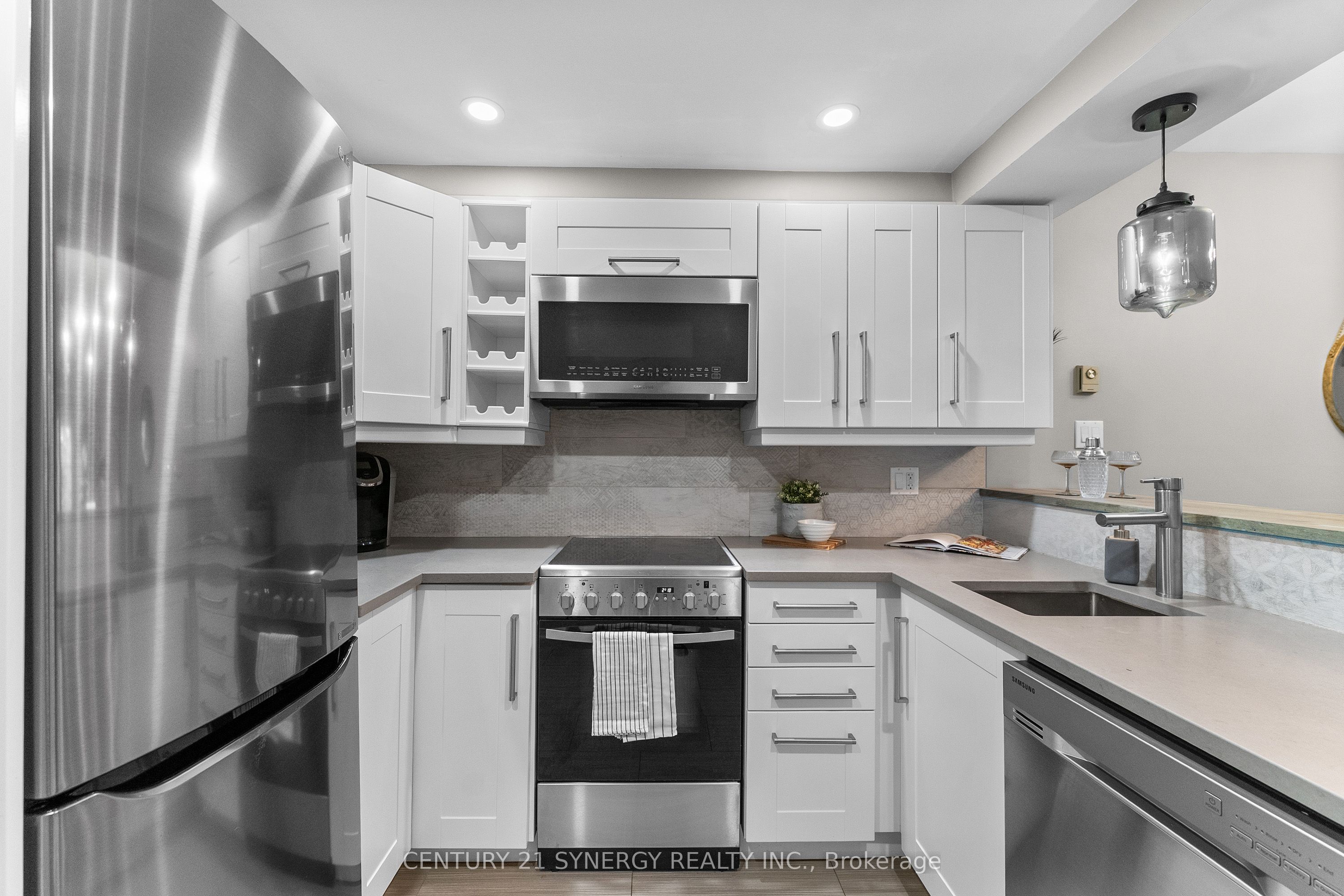 2 Columbus Avenue 5 Property Photo 11