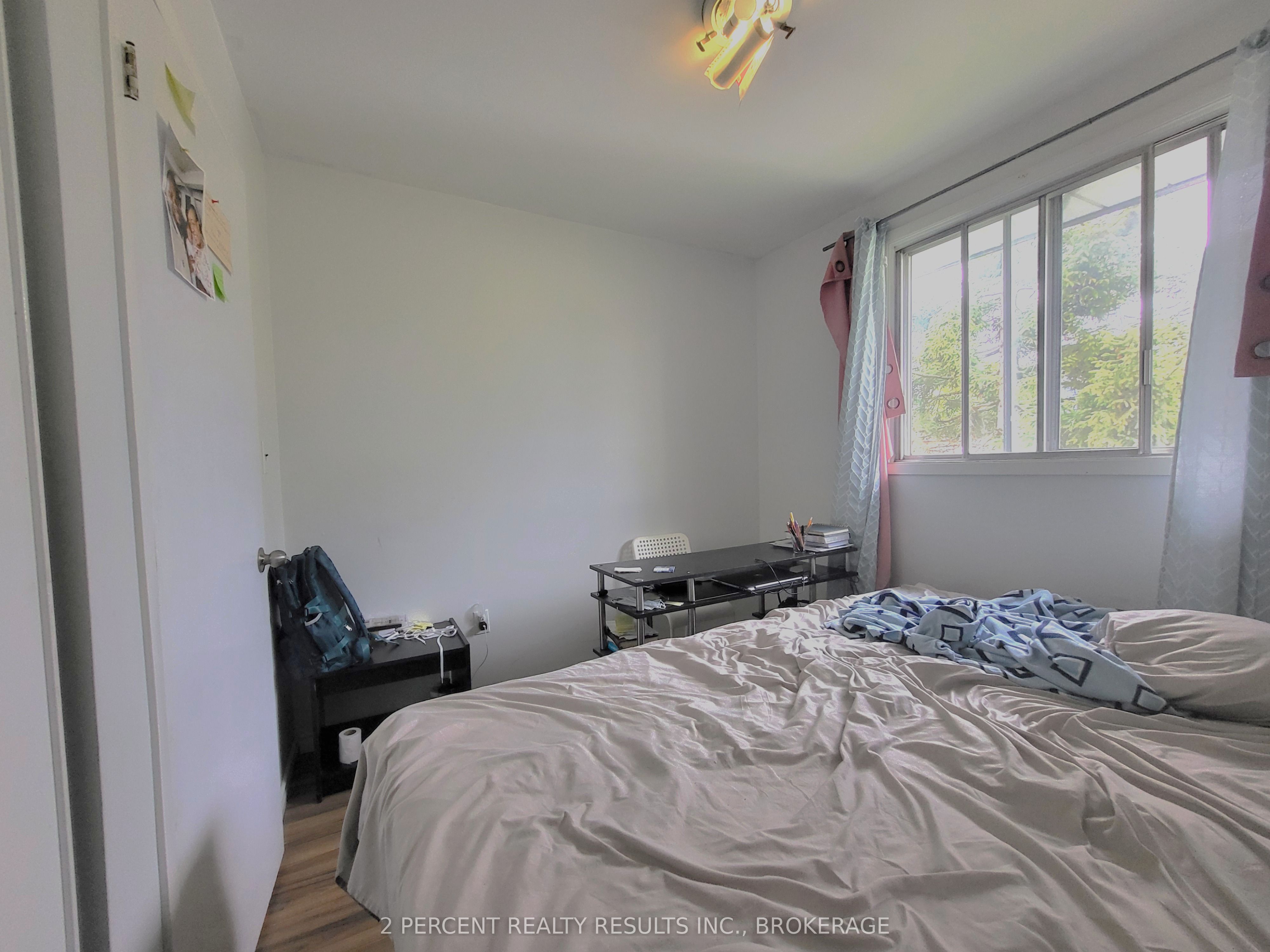 928 Oakview Avenue Property Photo 6