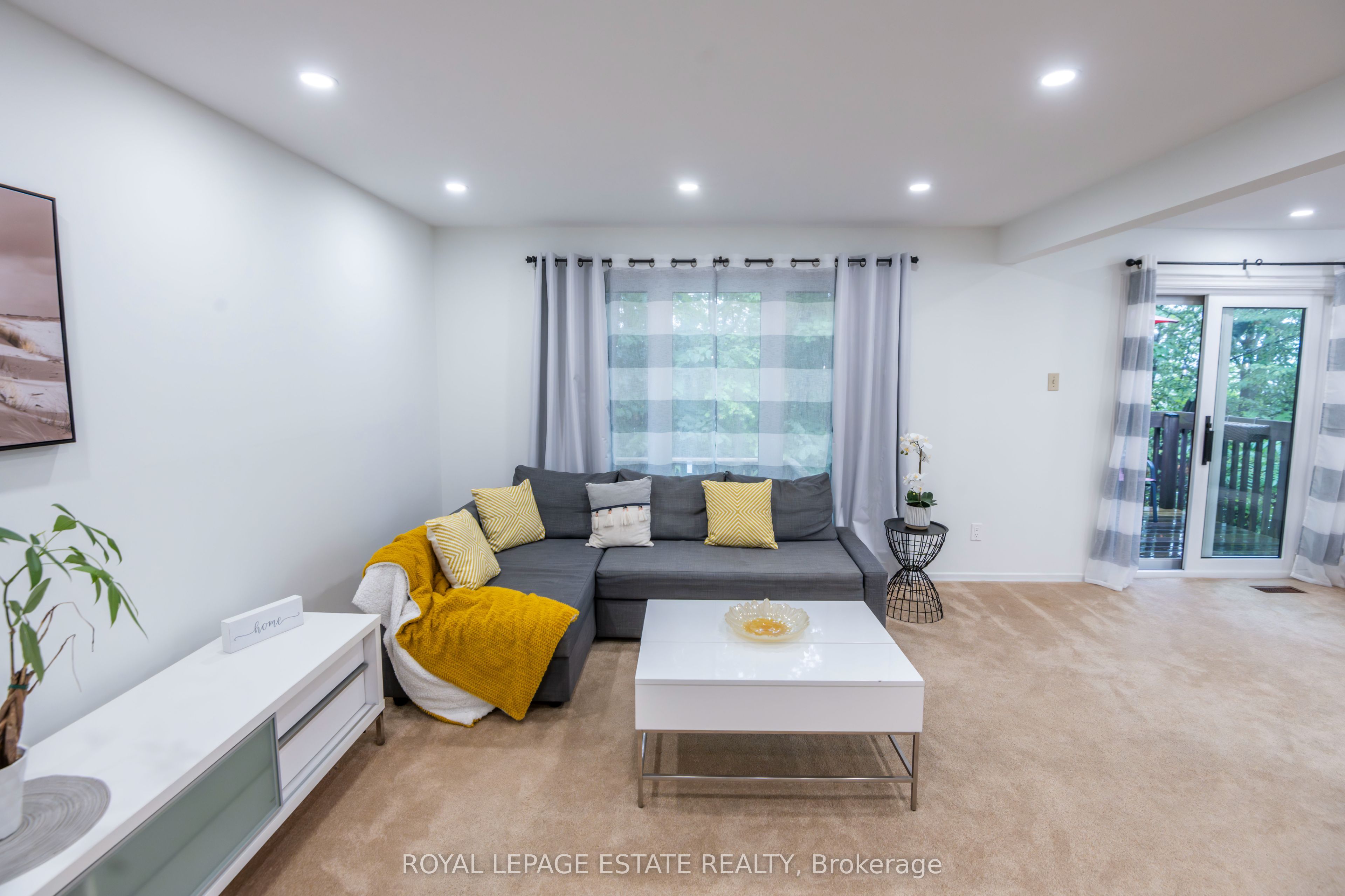 228 Kingswood Drive 3 Property Photo 15