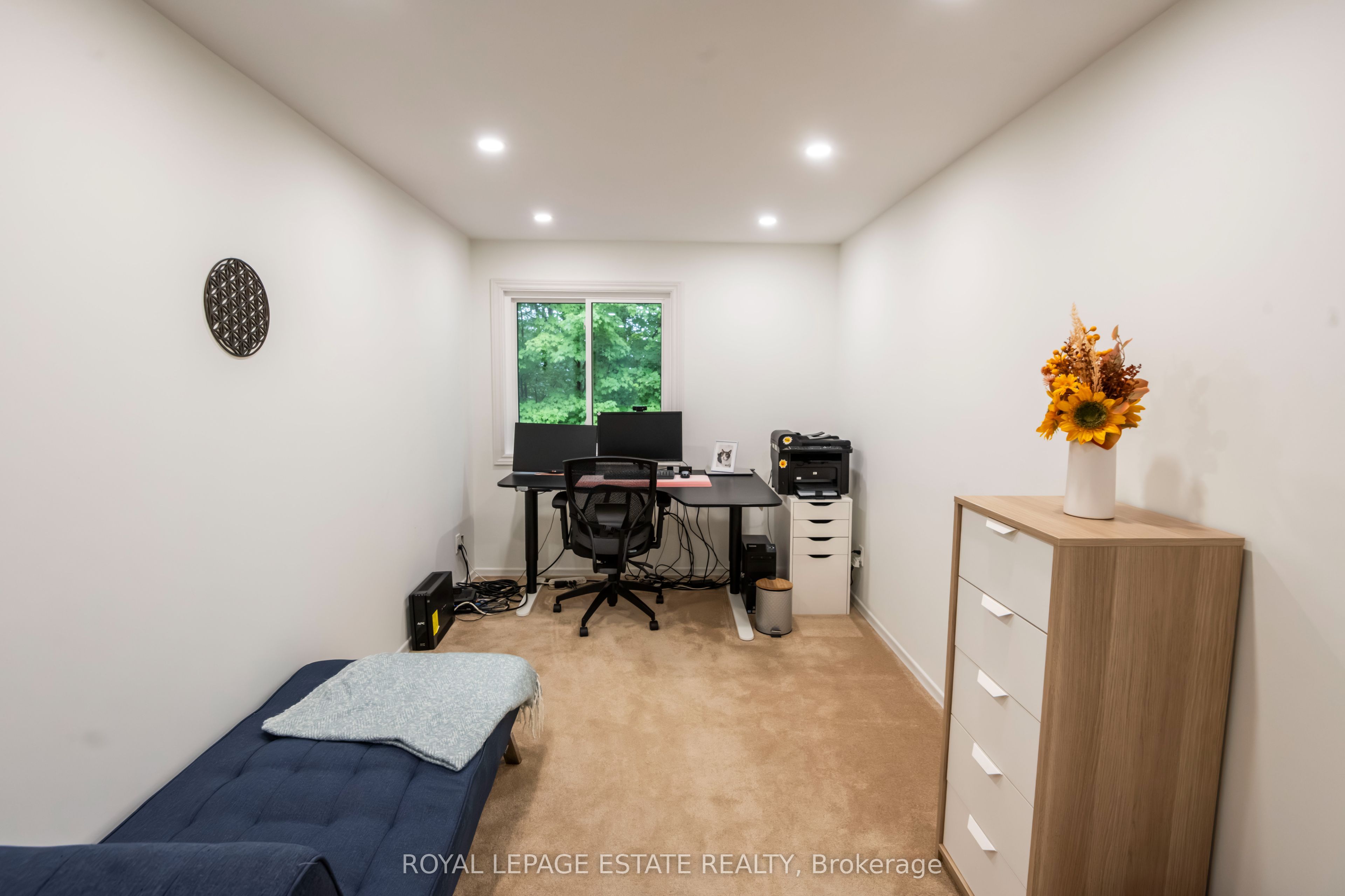 228 Kingswood Drive 3 Property Photo 21
