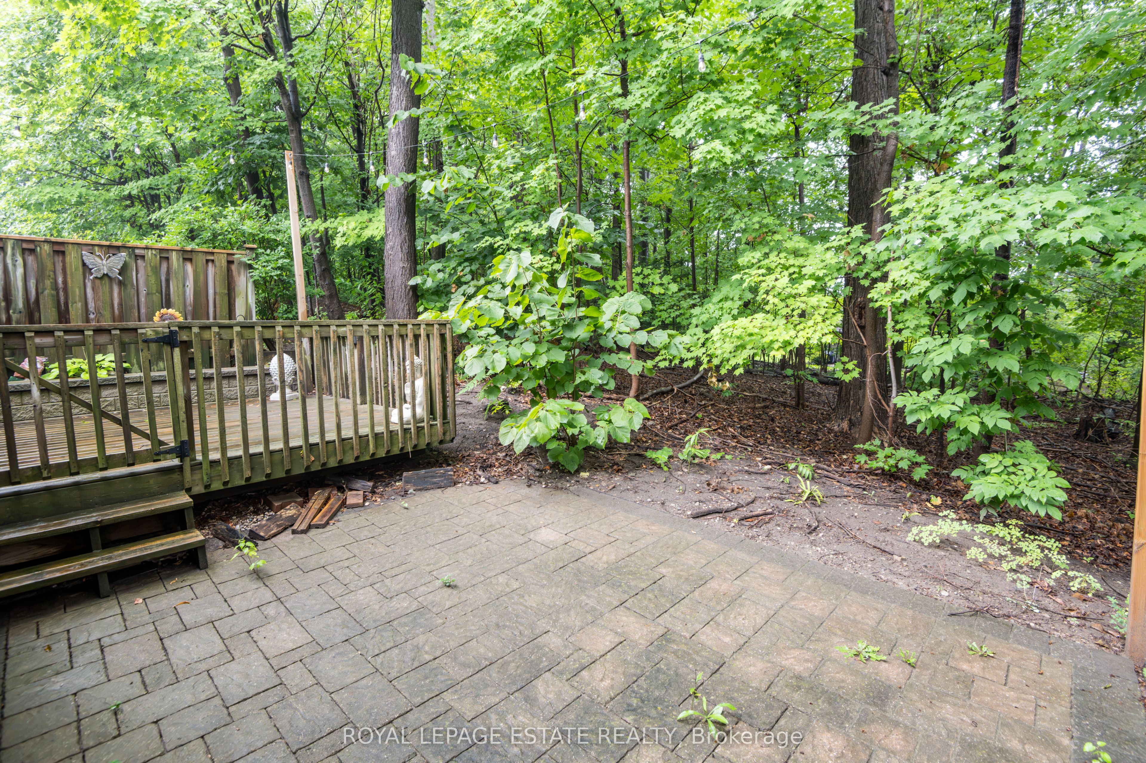 228 Kingswood Drive 3 Property Photo 36
