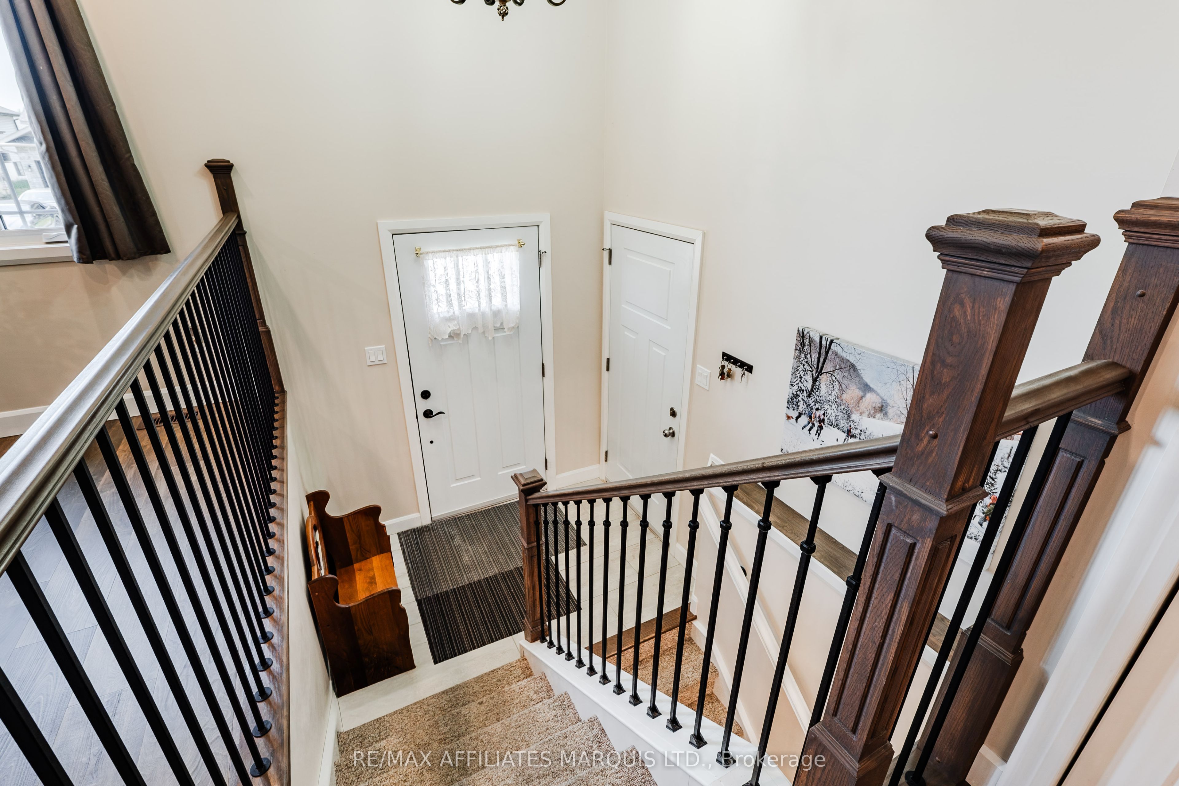 2389 Watson Crescent Property Photo 6