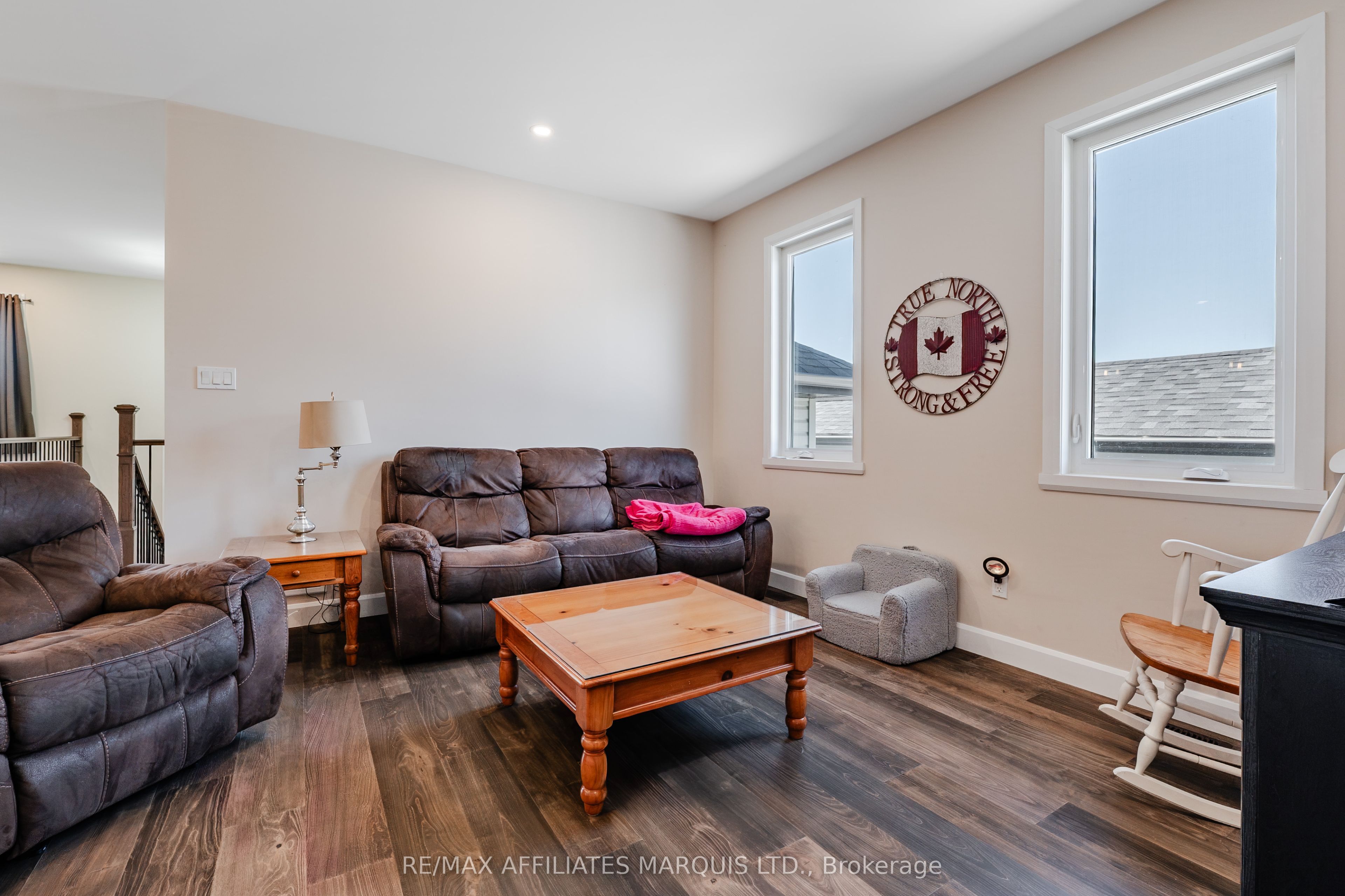 2389 Watson Crescent Property Photo 13