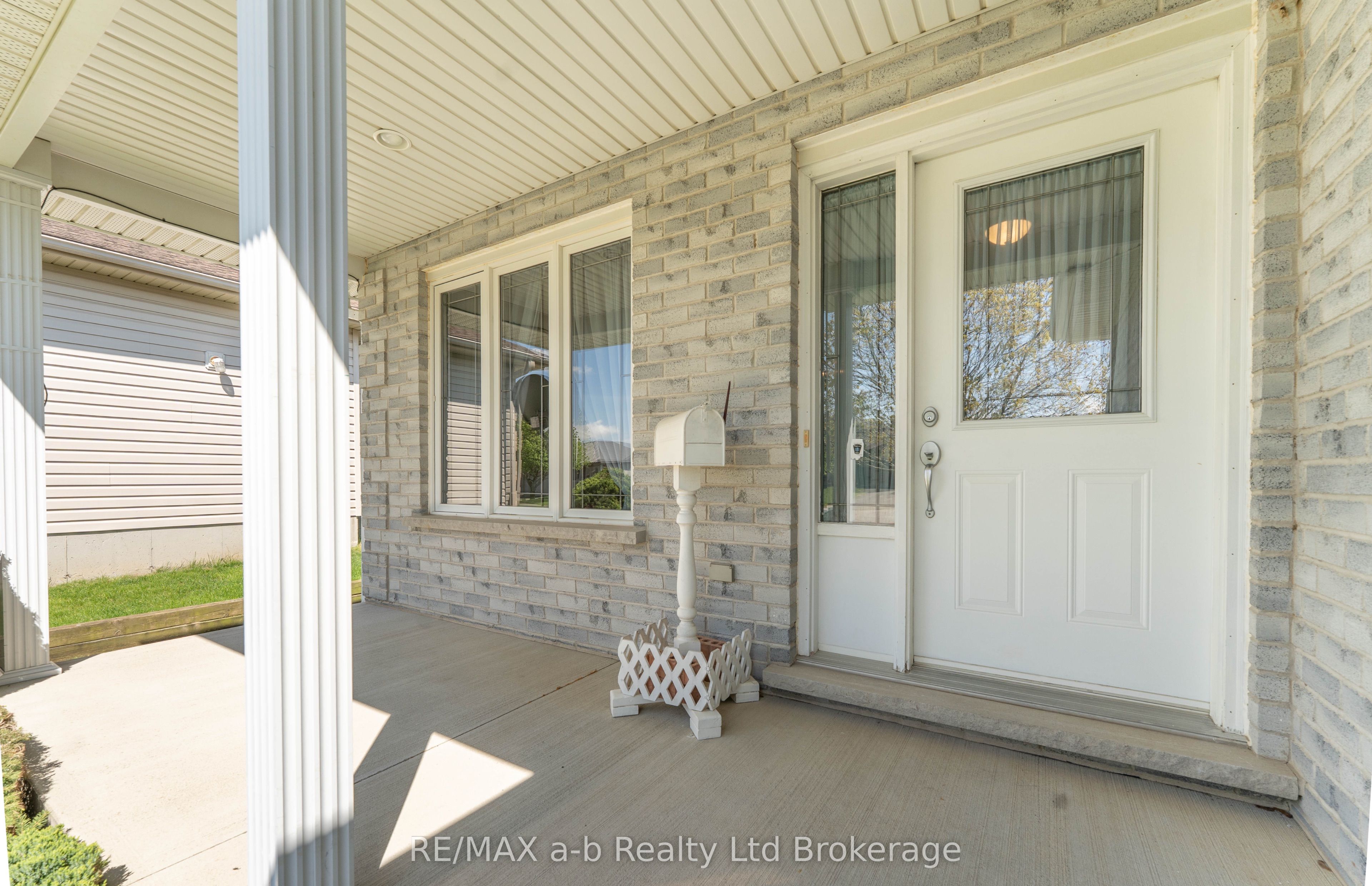 44 Beech Boulevard Property Photo 5
