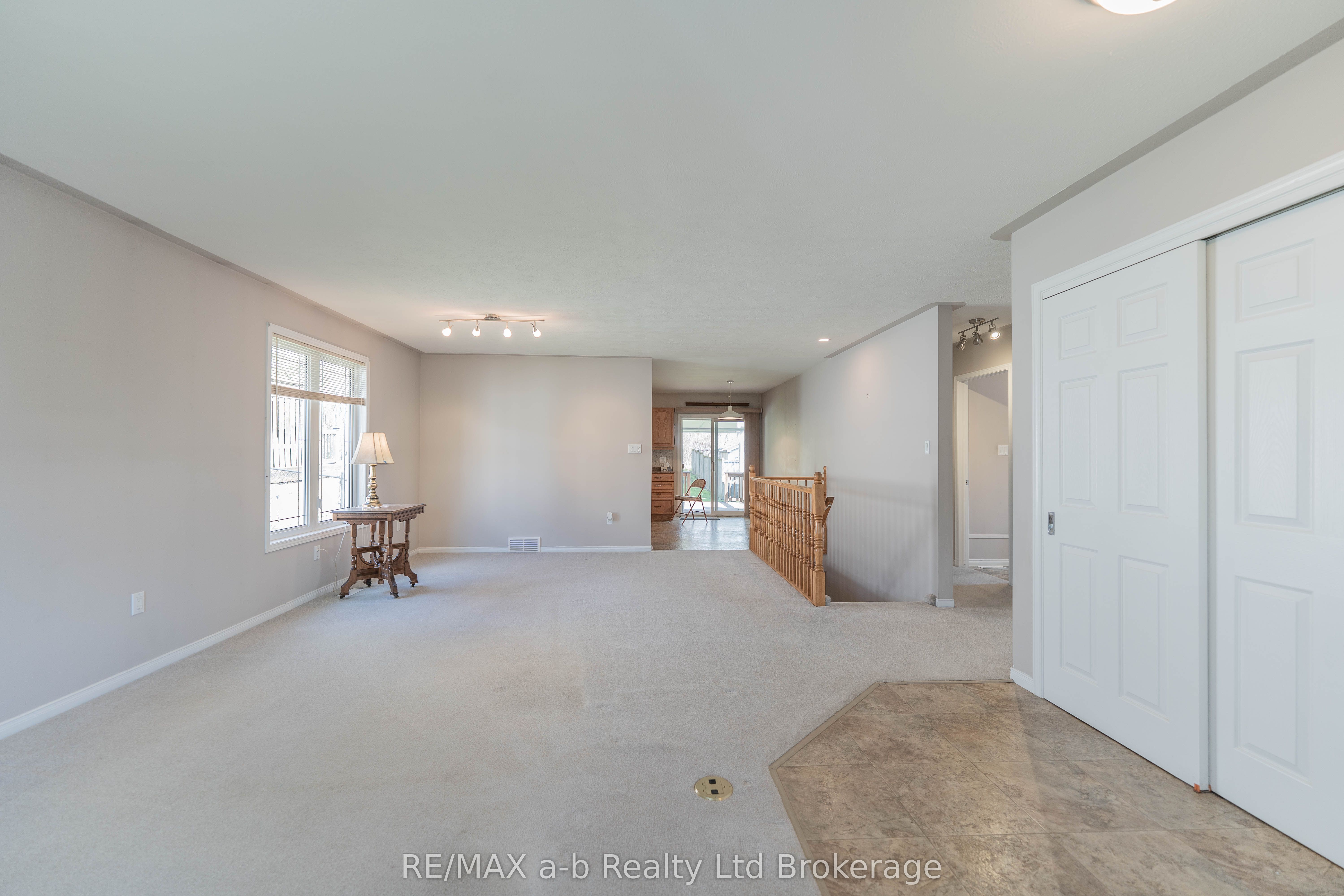 44 Beech Boulevard Property Photo 6