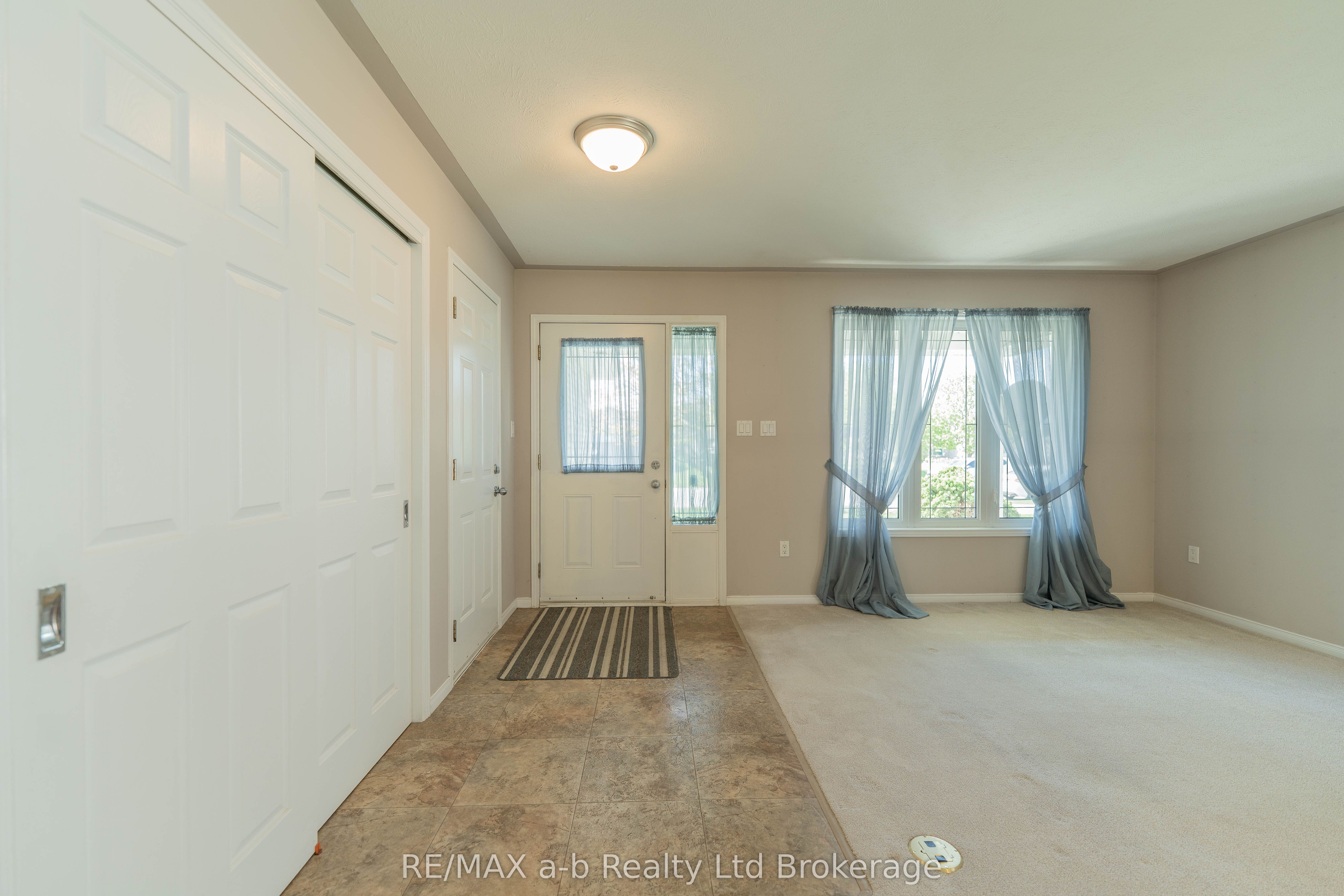 44 Beech Boulevard Property Photo 7