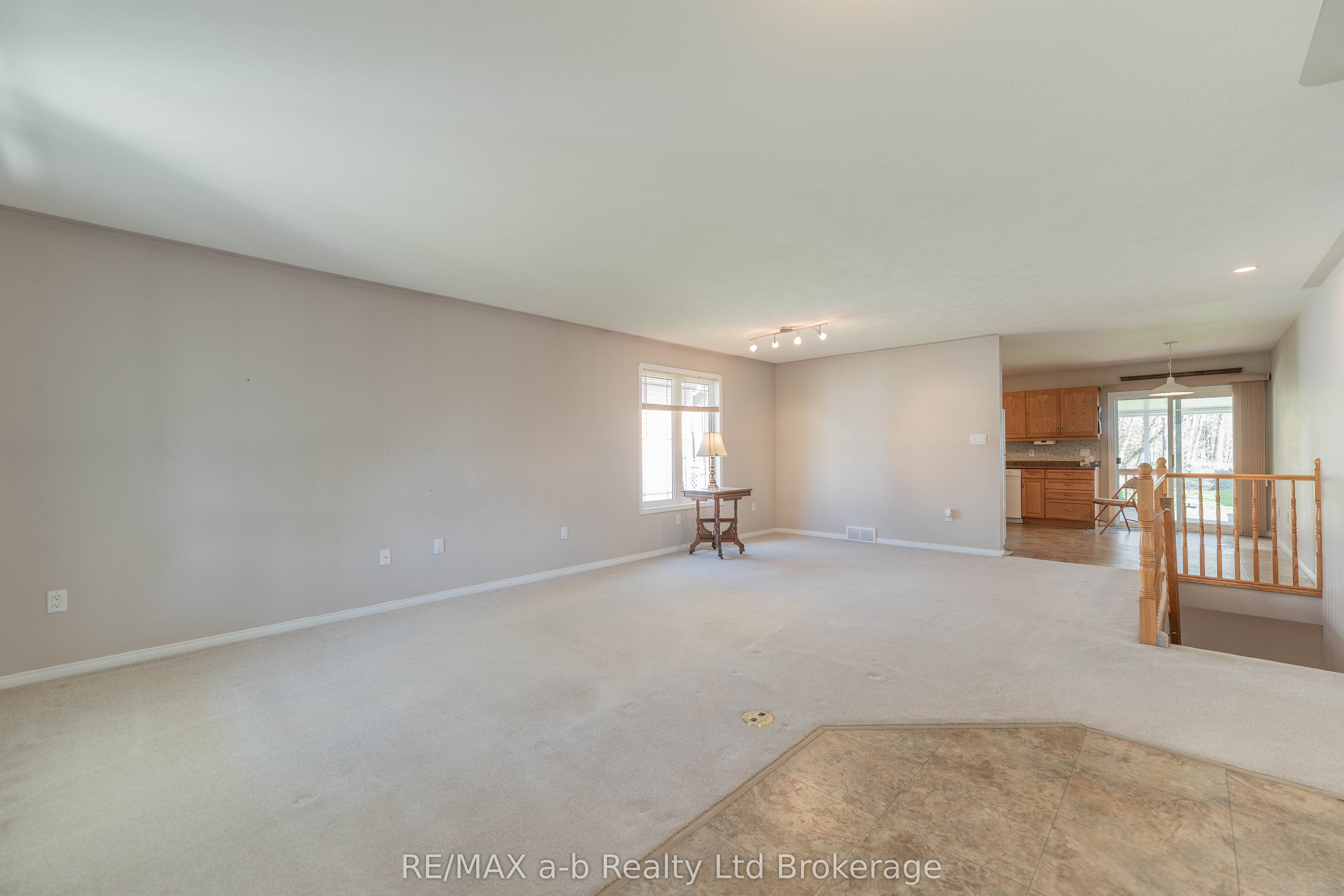 44 Beech Boulevard Property Photo 8