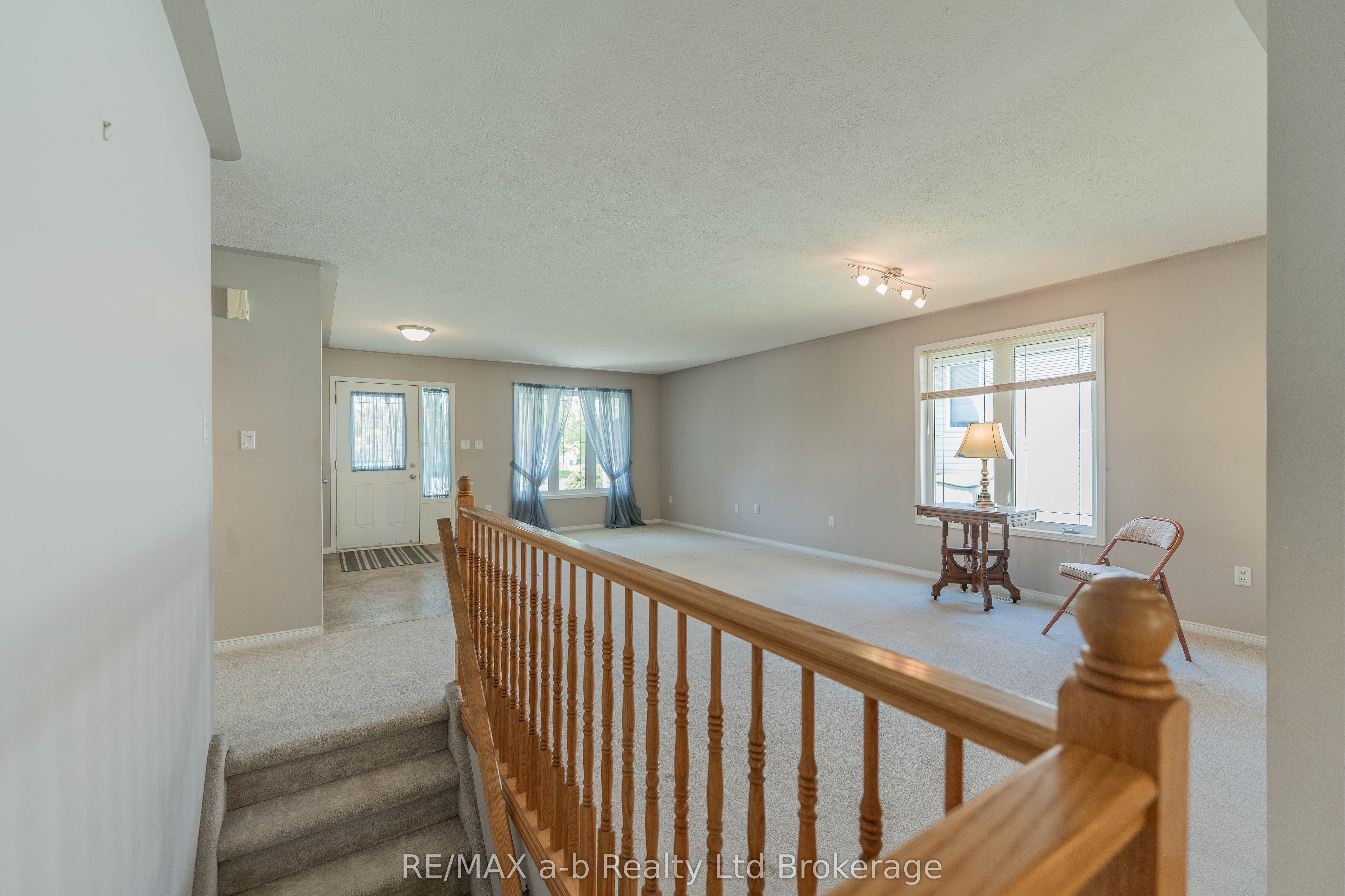 44 Beech Boulevard Property Photo 12