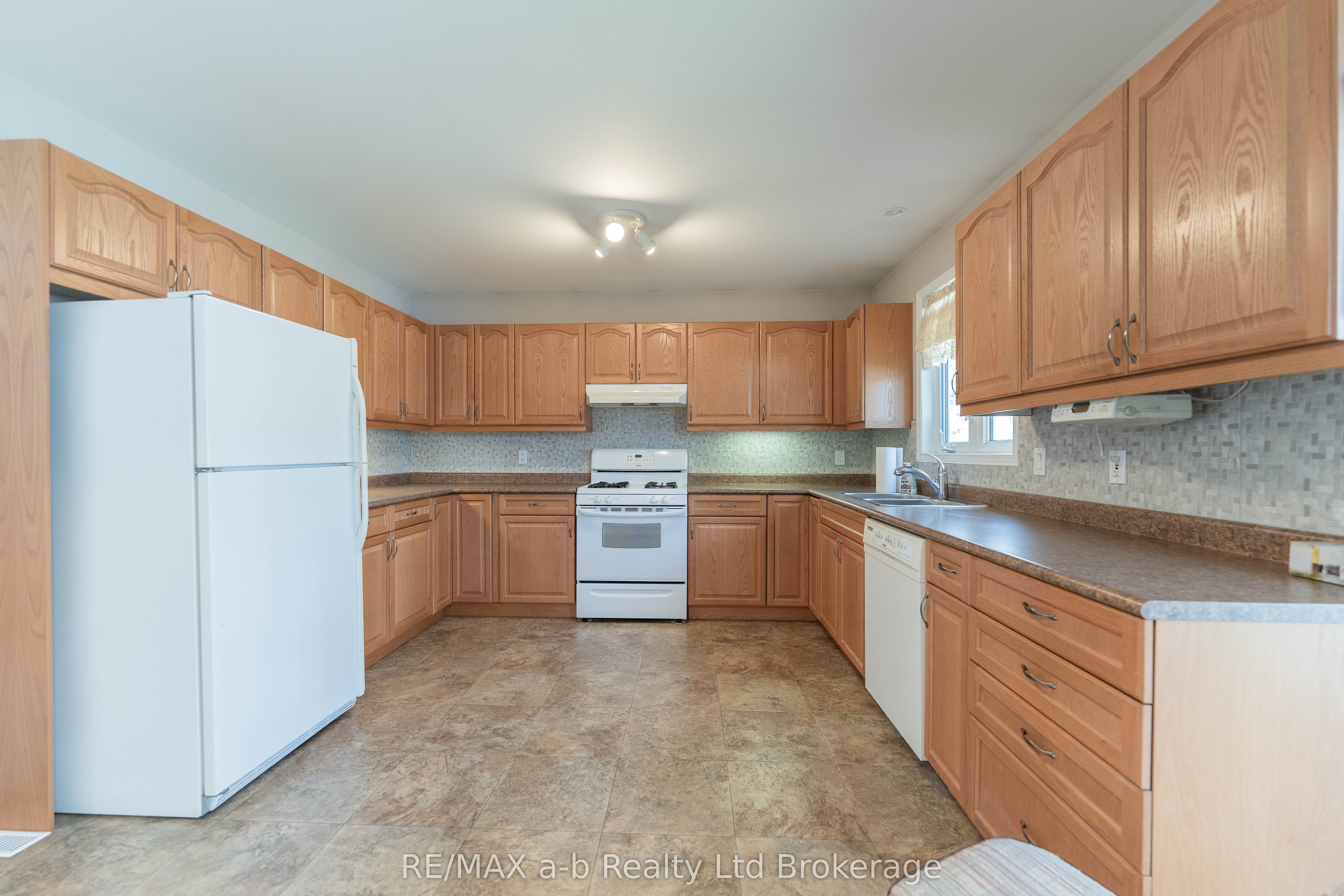 44 Beech Boulevard Property Photo 13