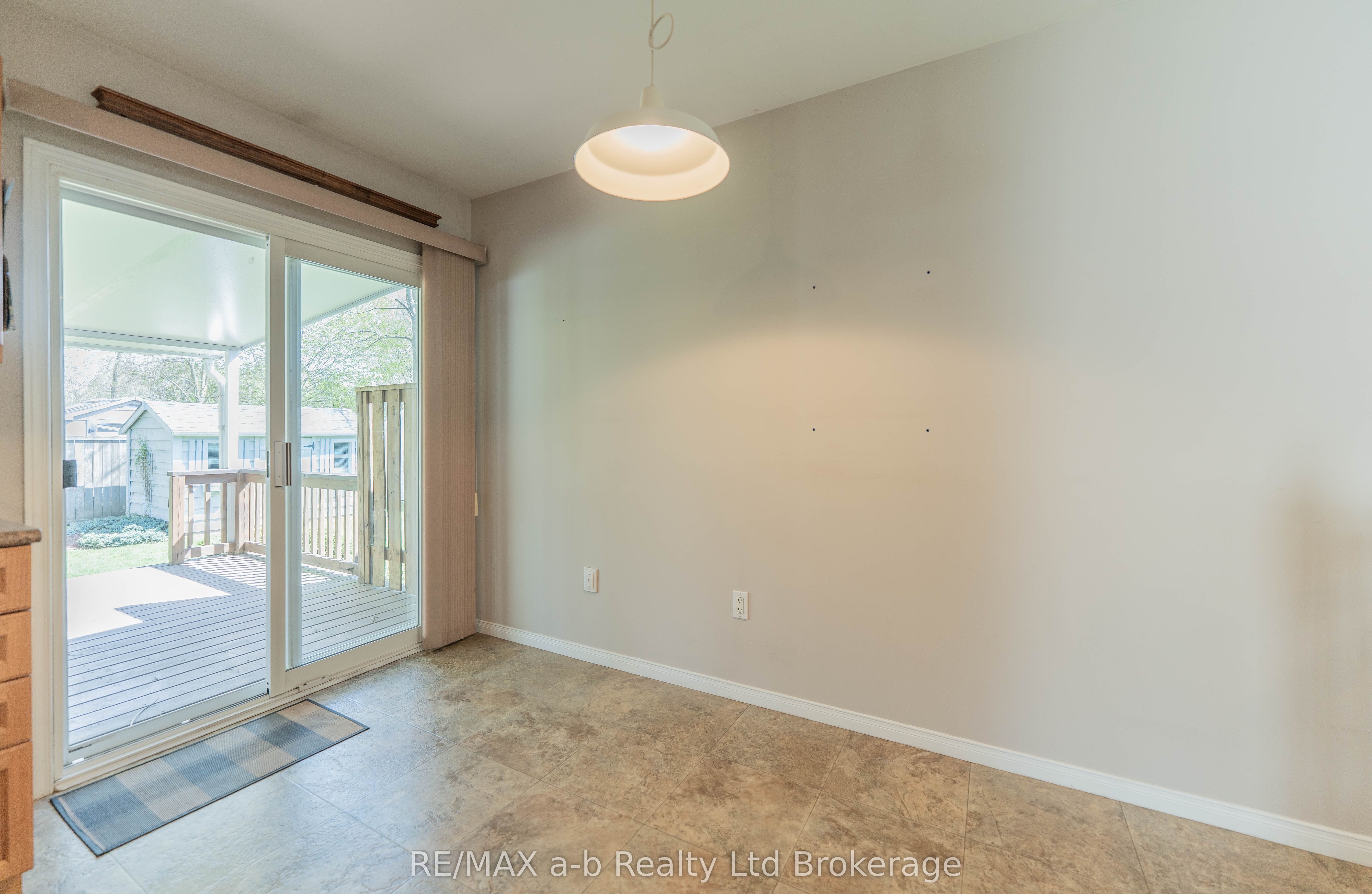44 Beech Boulevard Property Photo 16