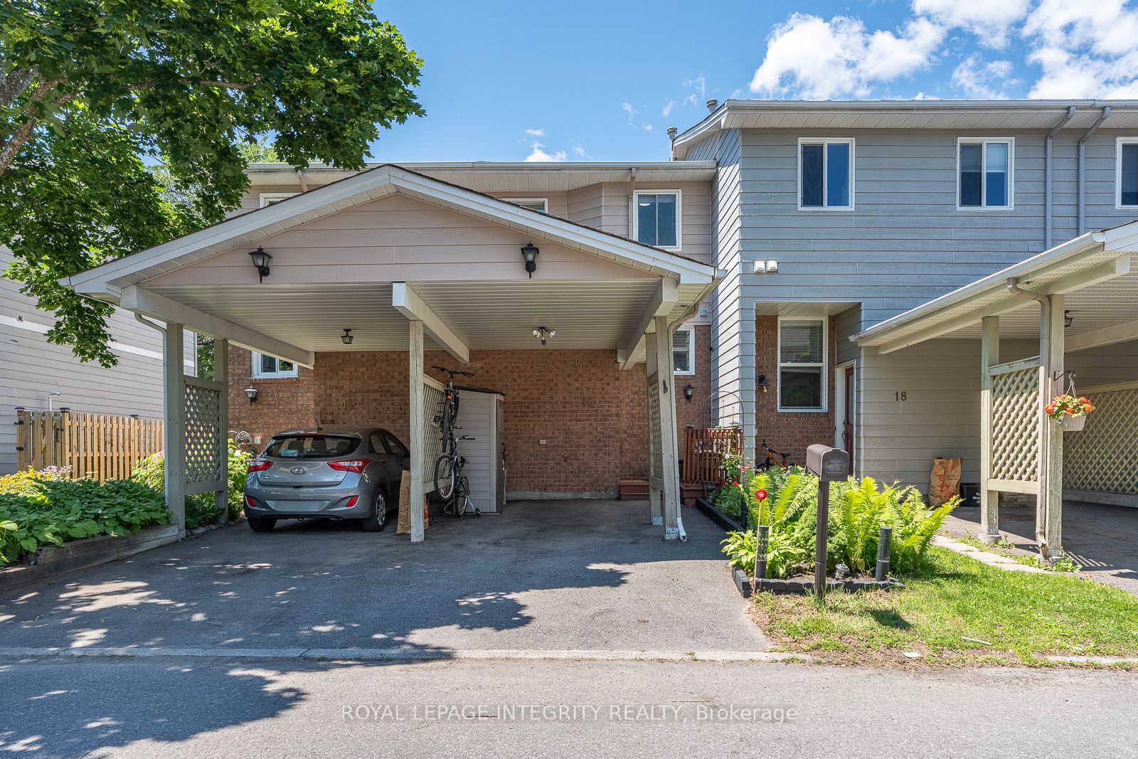 16 Stamford Private Property Photo 1
