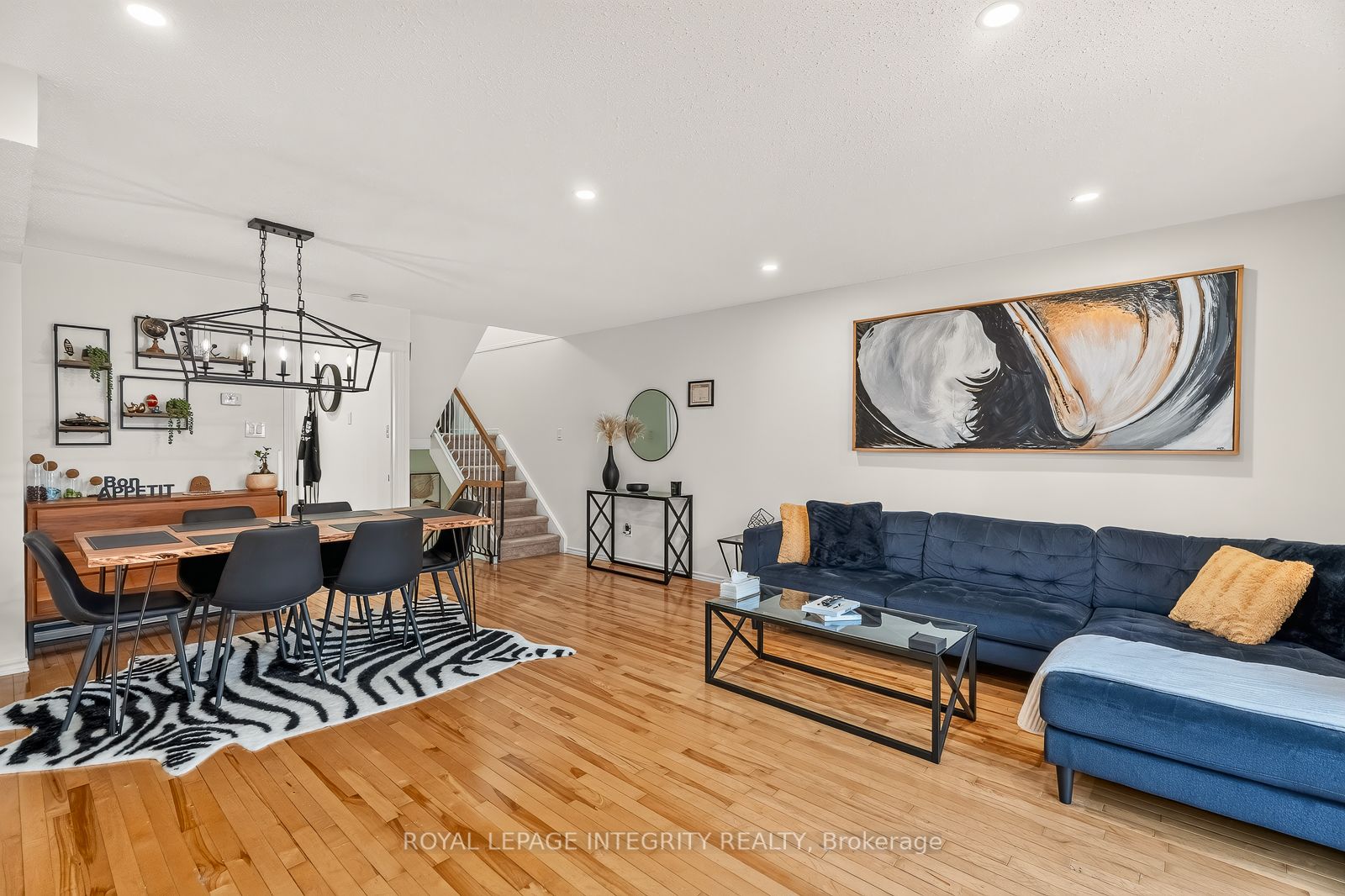 16 Stamford Private Property Photo 12