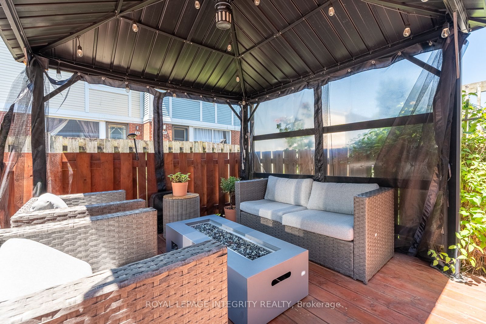 16 Stamford Private Property Photo 40