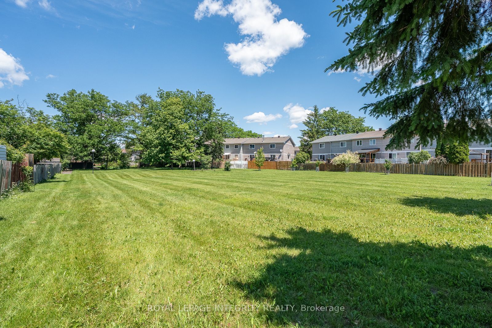 16 Stamford Private Property Photo 41