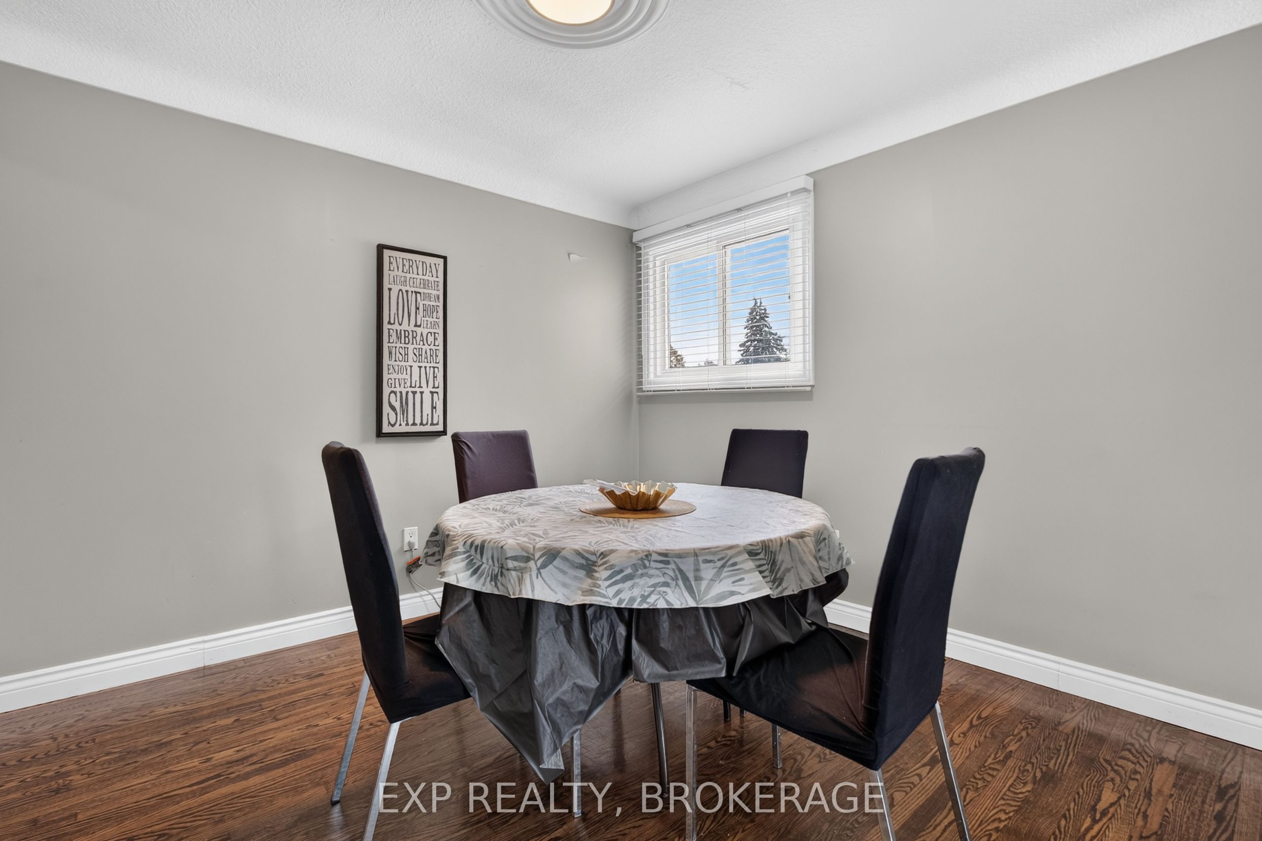 143 Morenz Crescent Property Photo 8