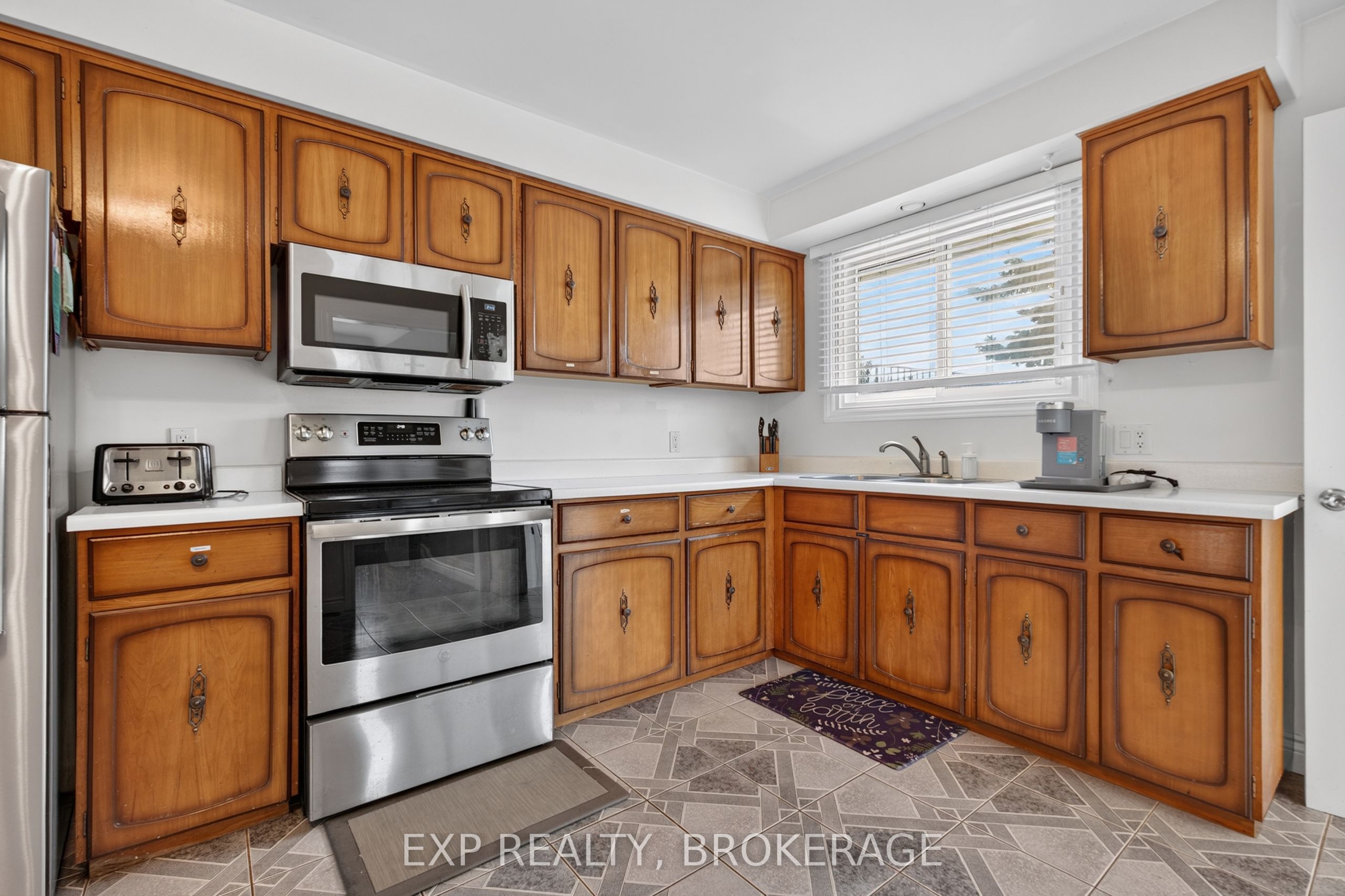 143 Morenz Crescent Property Photo 10