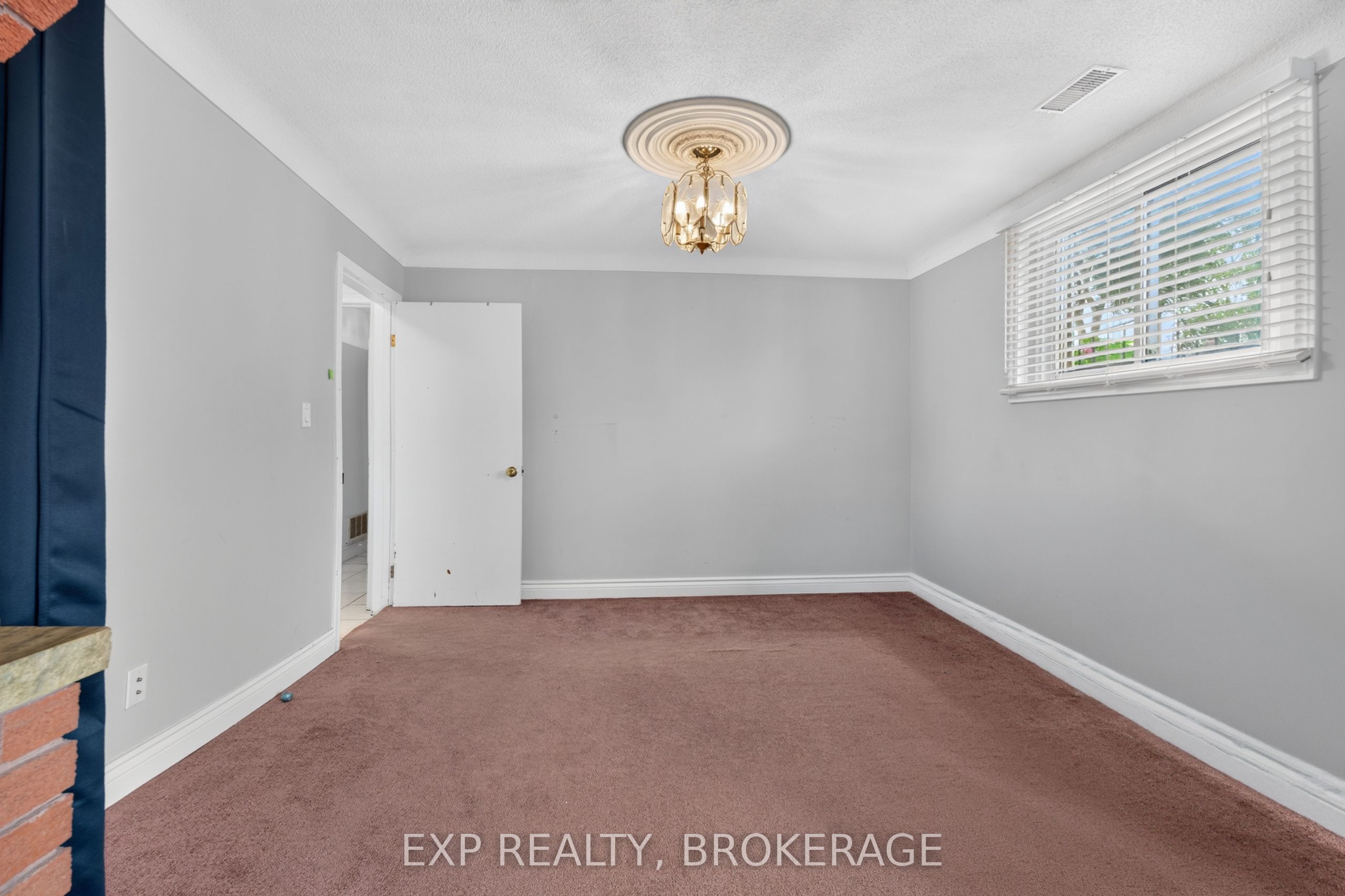 143 Morenz Crescent Property Photo 24