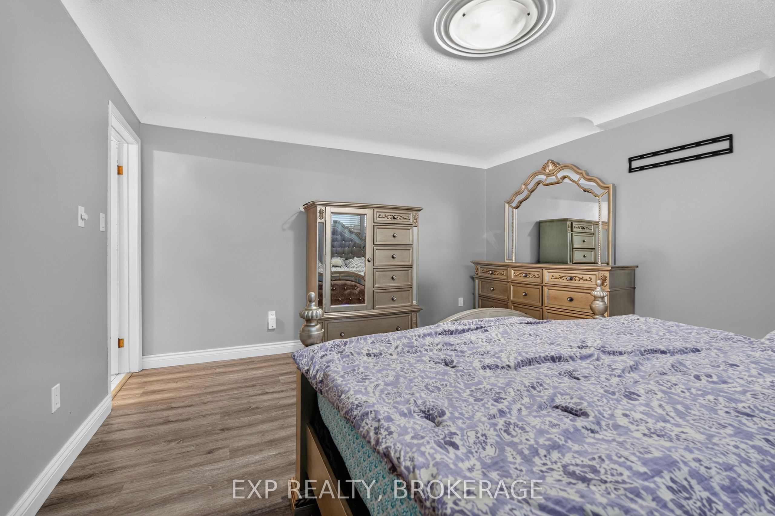 143 Morenz Crescent Property Photo 28