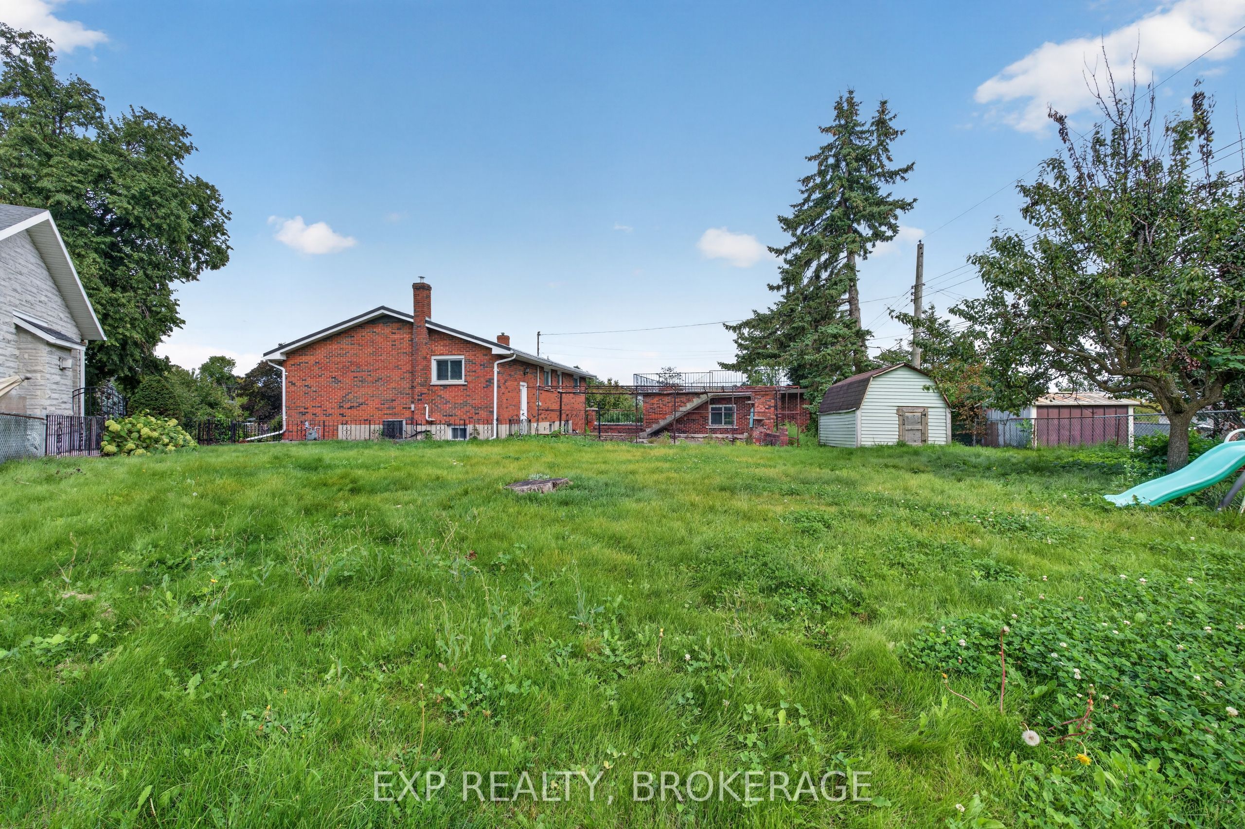 143 Morenz Crescent Property Photo 33