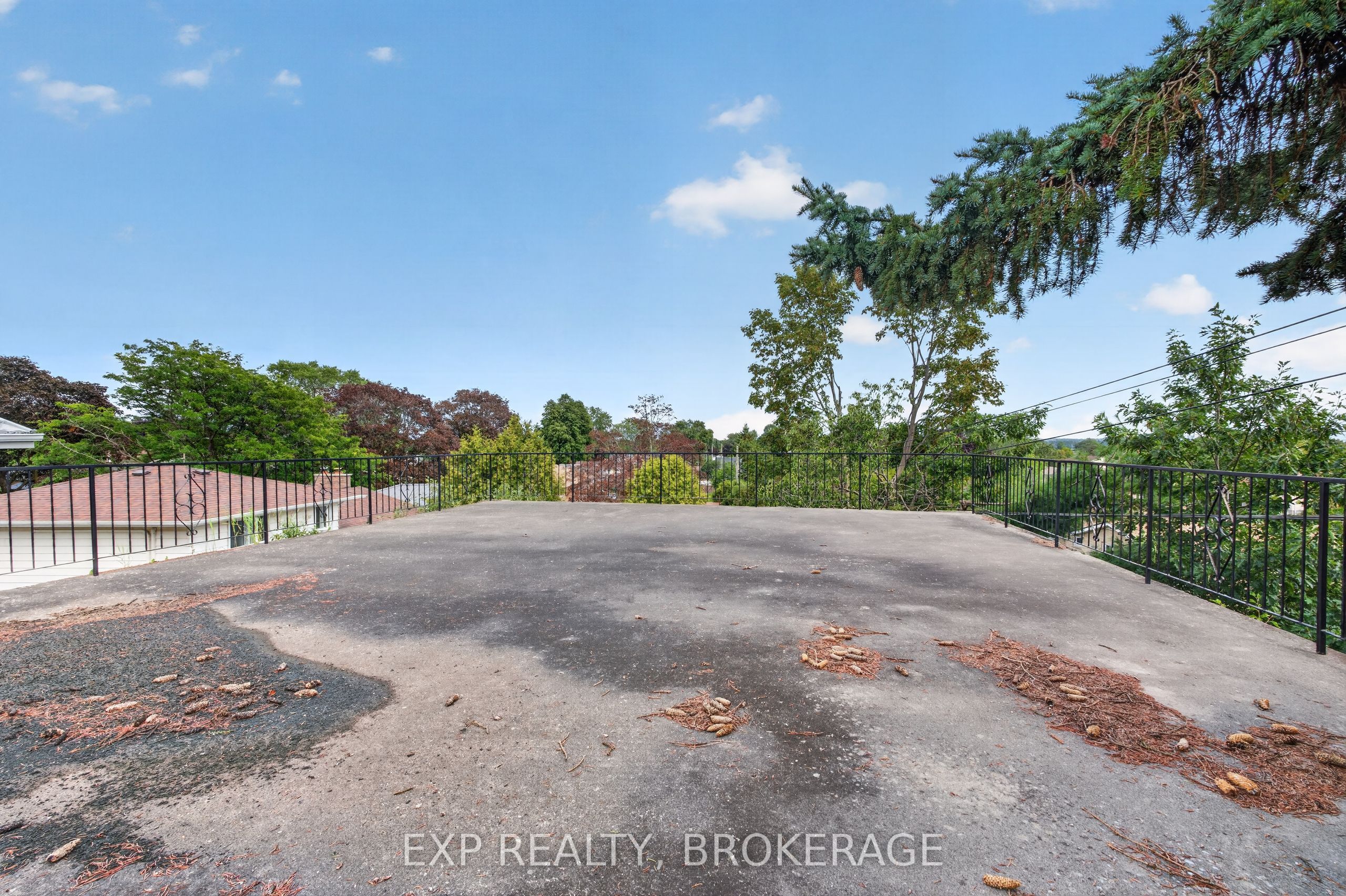 143 Morenz Crescent Property Photo 35