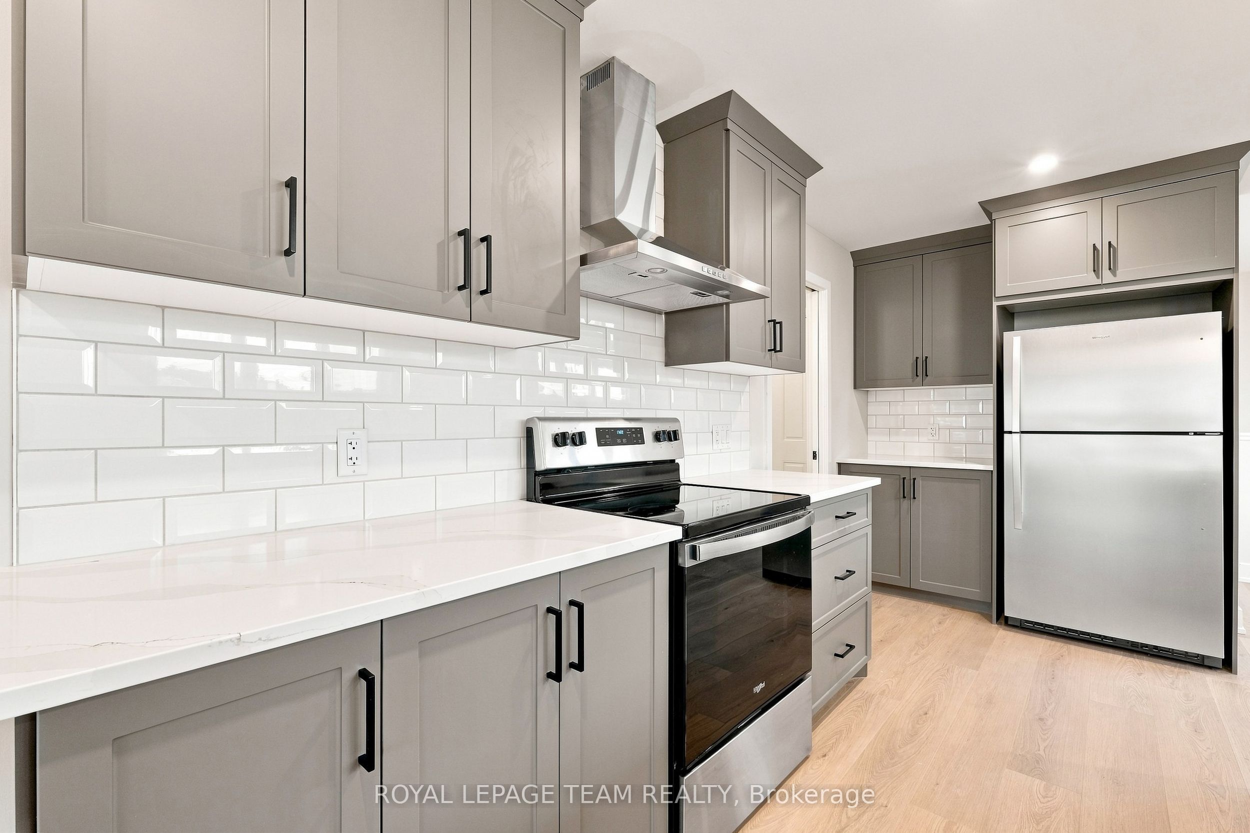 52 Whitcomb Crescent Property Photo 12
