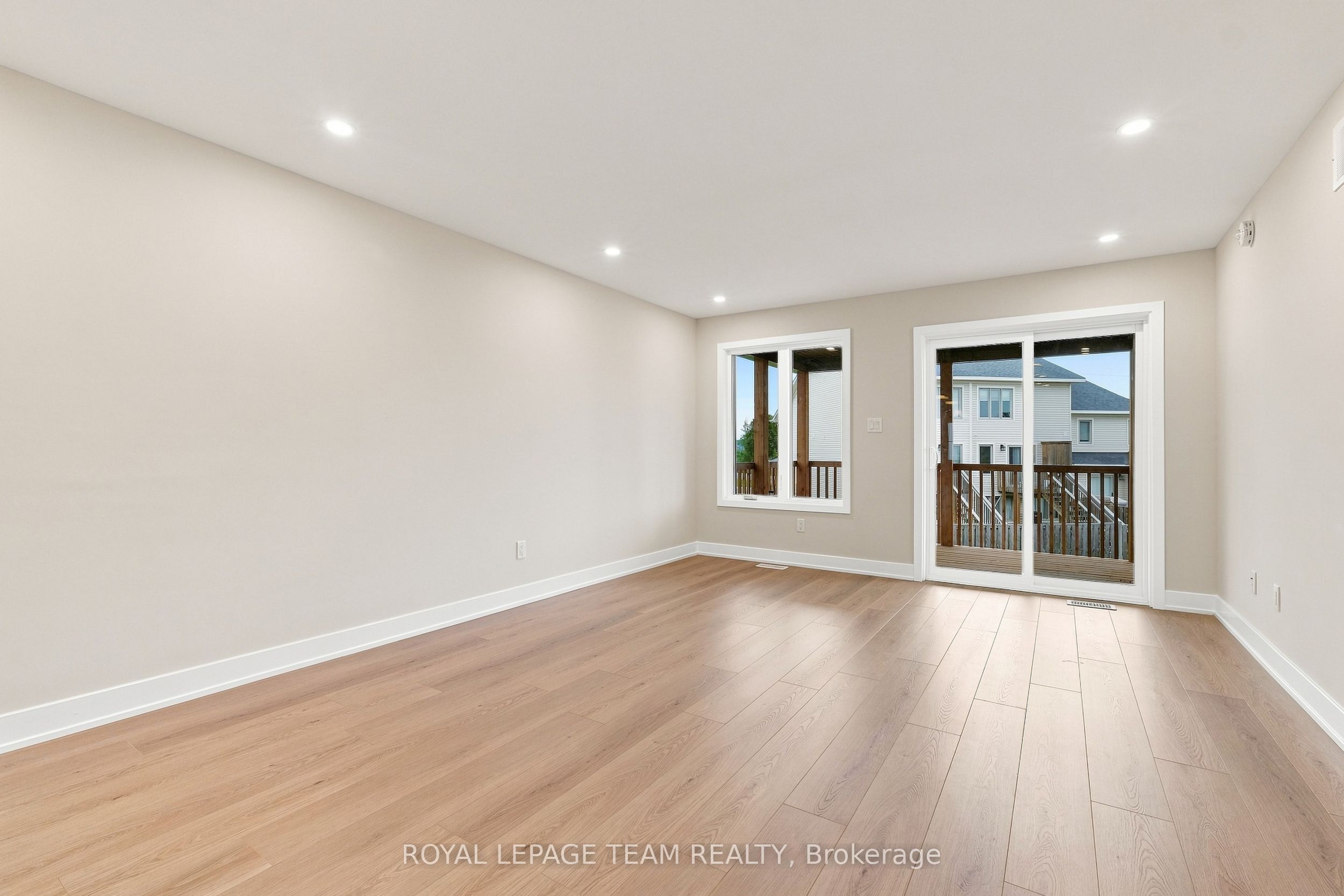 52 Whitcomb Crescent Property Photo 21