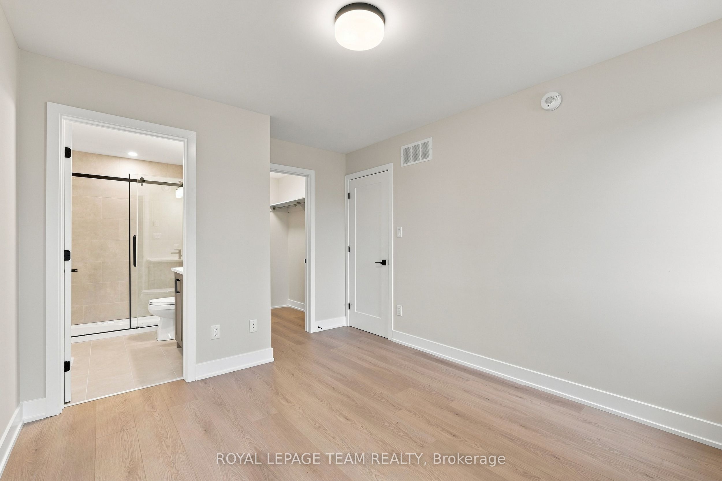 52 Whitcomb Crescent Property Photo 25