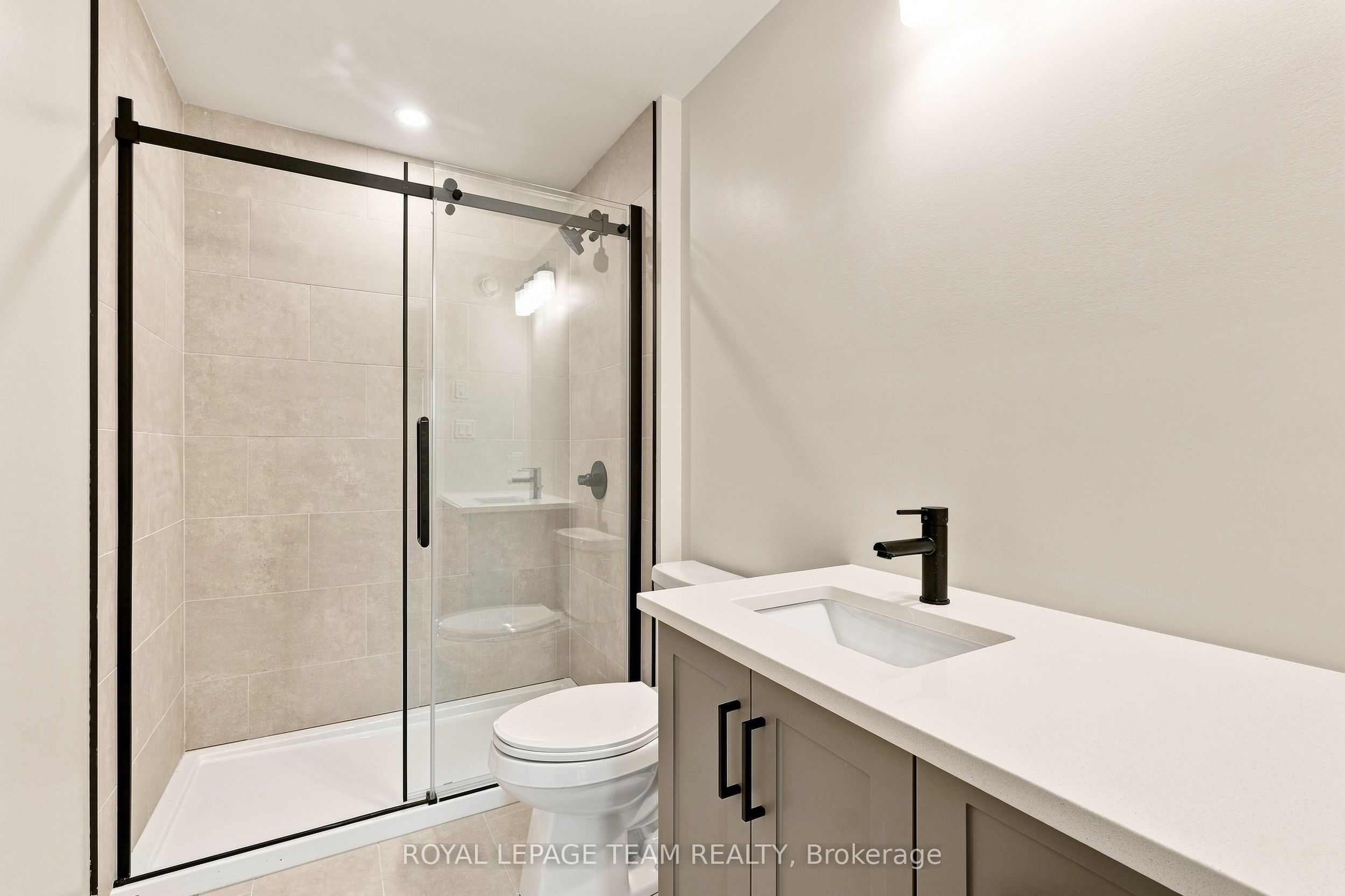 52 Whitcomb Crescent Property Photo 27