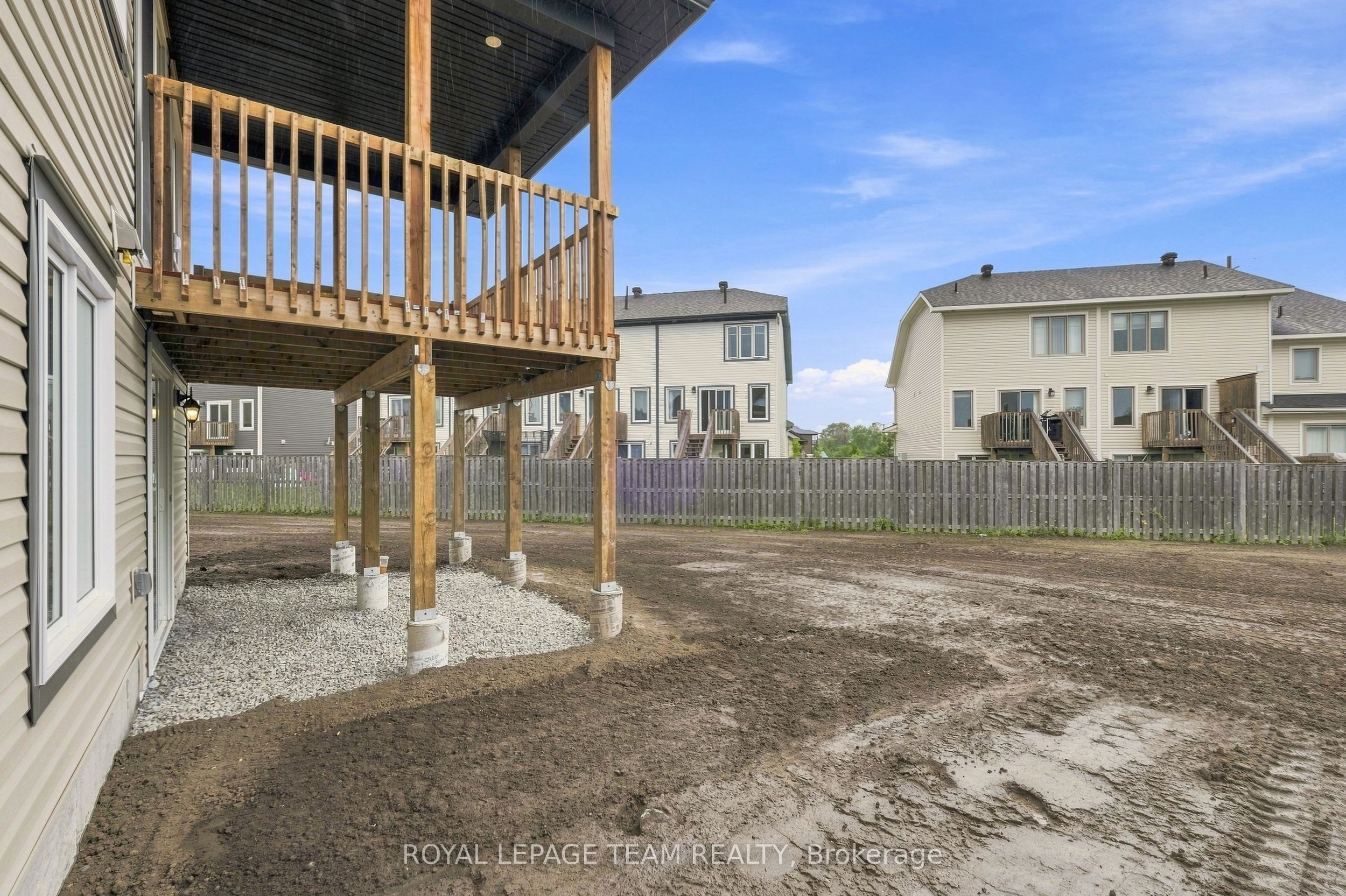 52 Whitcomb Crescent Property Photo 41