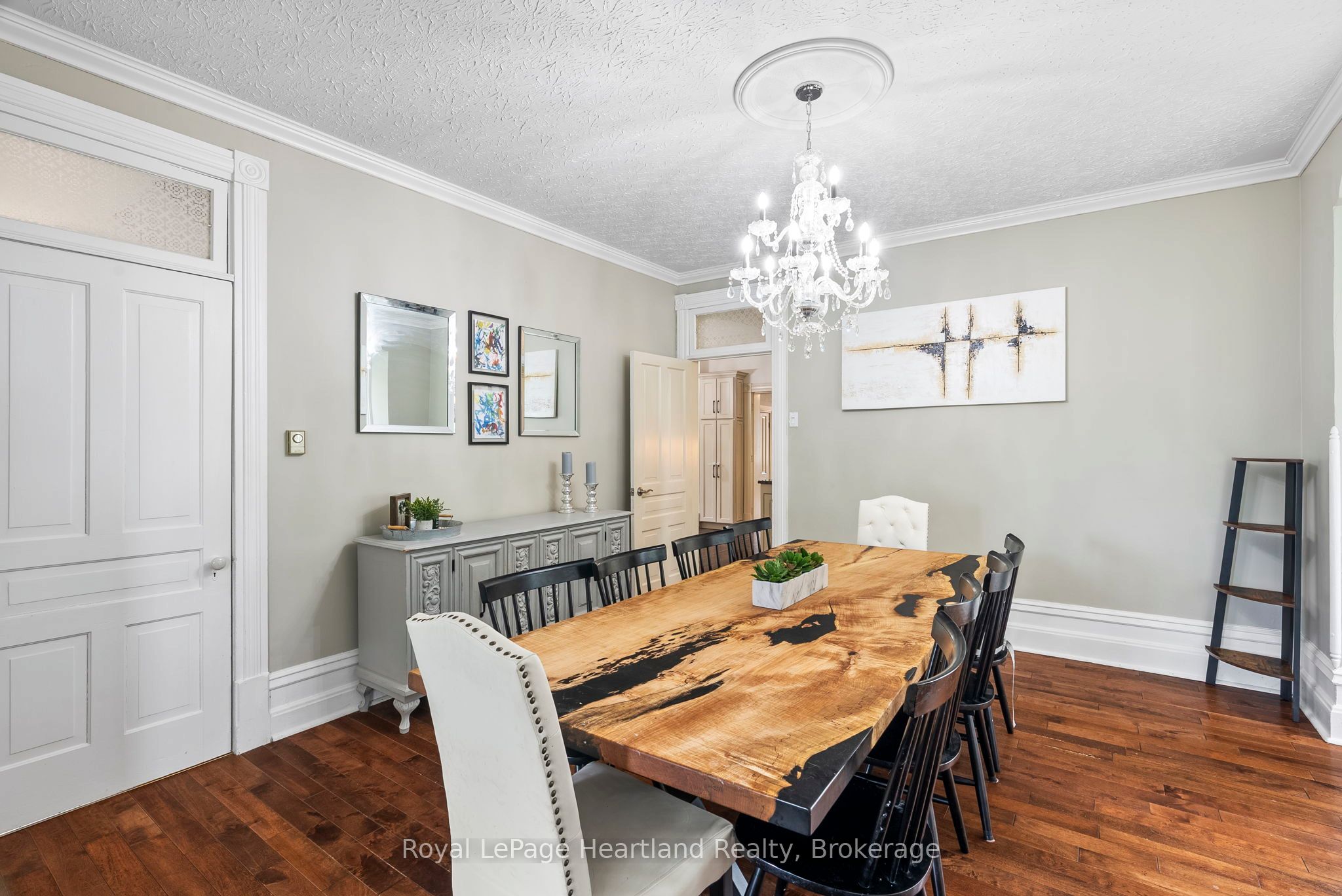 1047 Gibson Street Property Photo 15