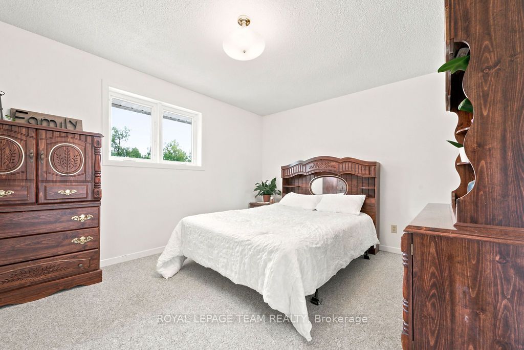 13 Springfield Drive Property Photo 28