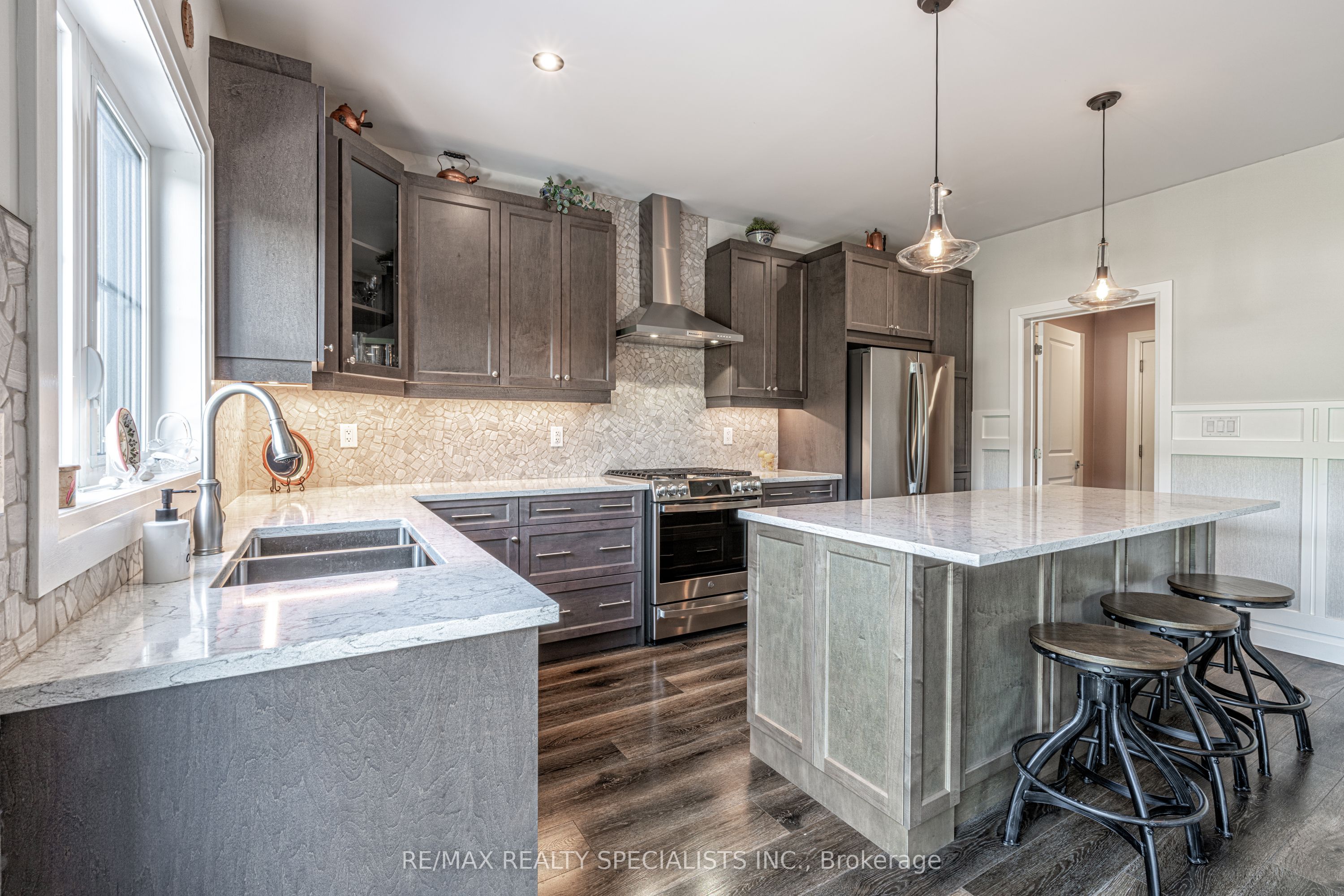 190 Courtland Street Property Photo 12