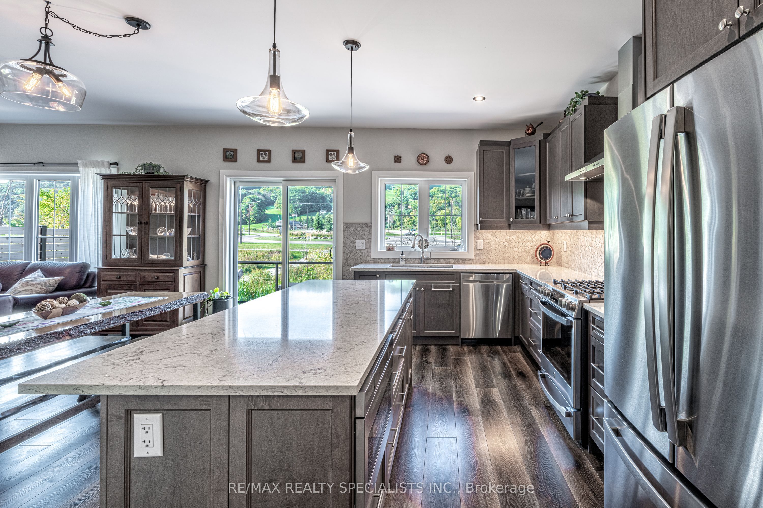 190 Courtland Street Property Photo 15