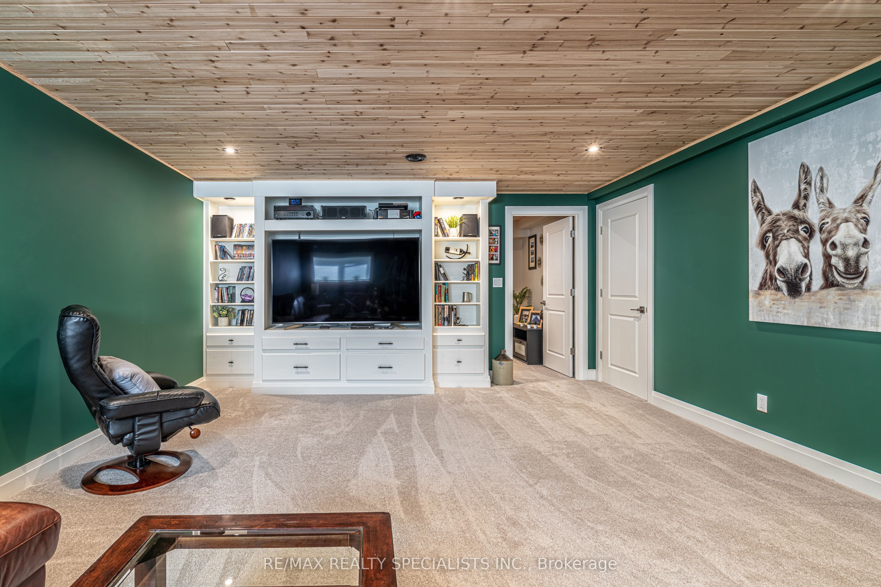 190 Courtland Street Property Photo 22