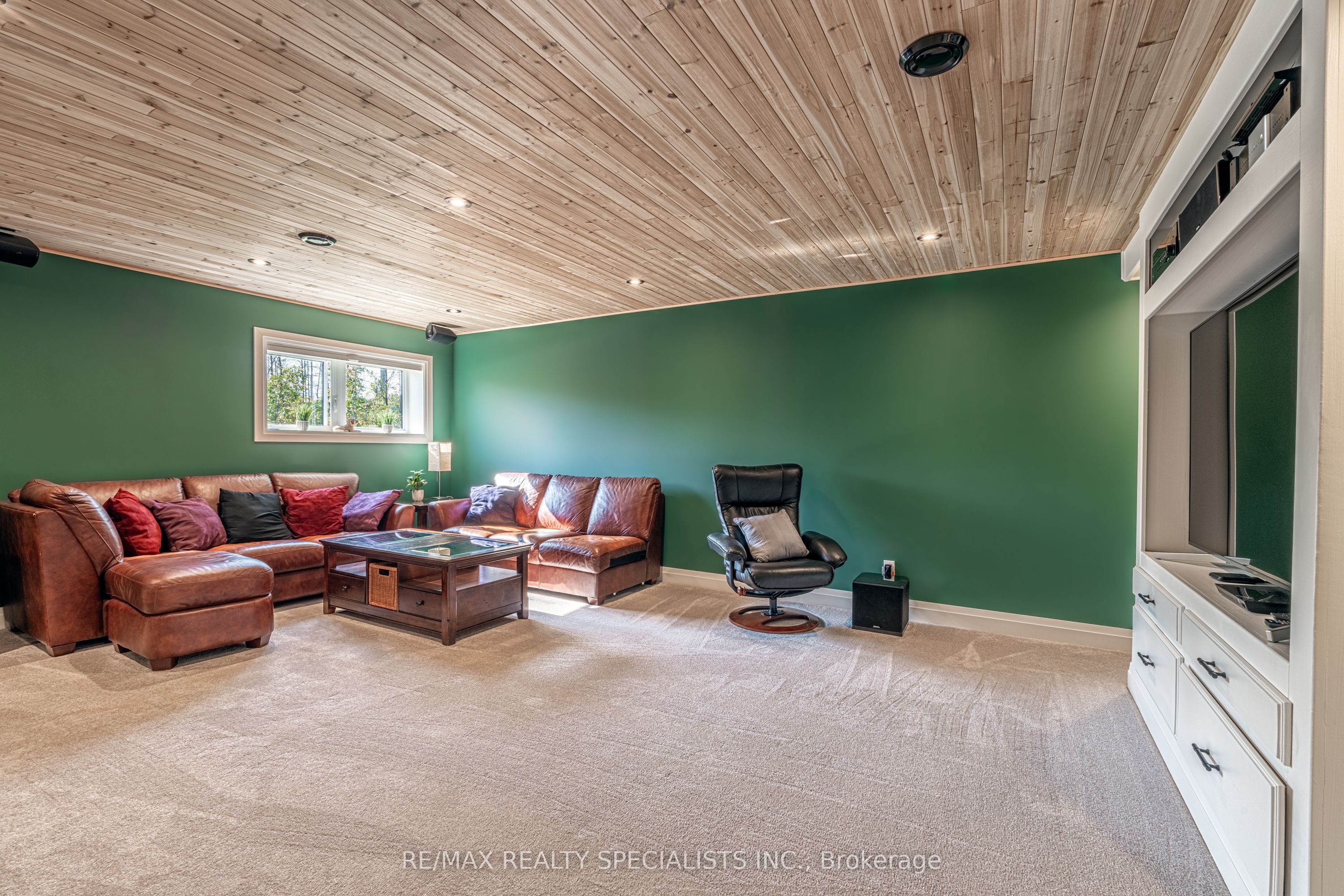 190 Courtland Street Property Photo 23