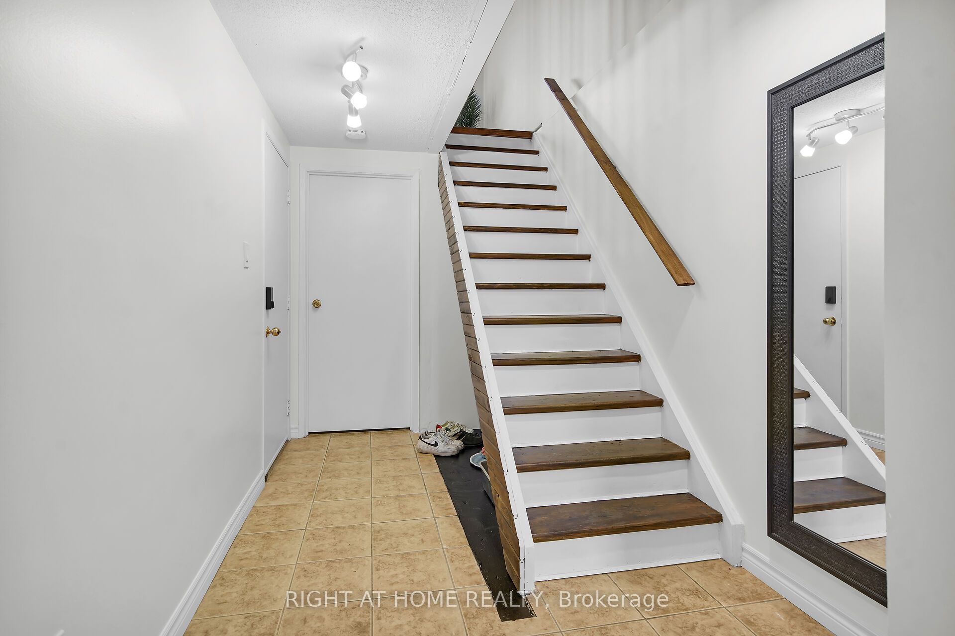 450 Pond Mills Road 25 Property Photo 11