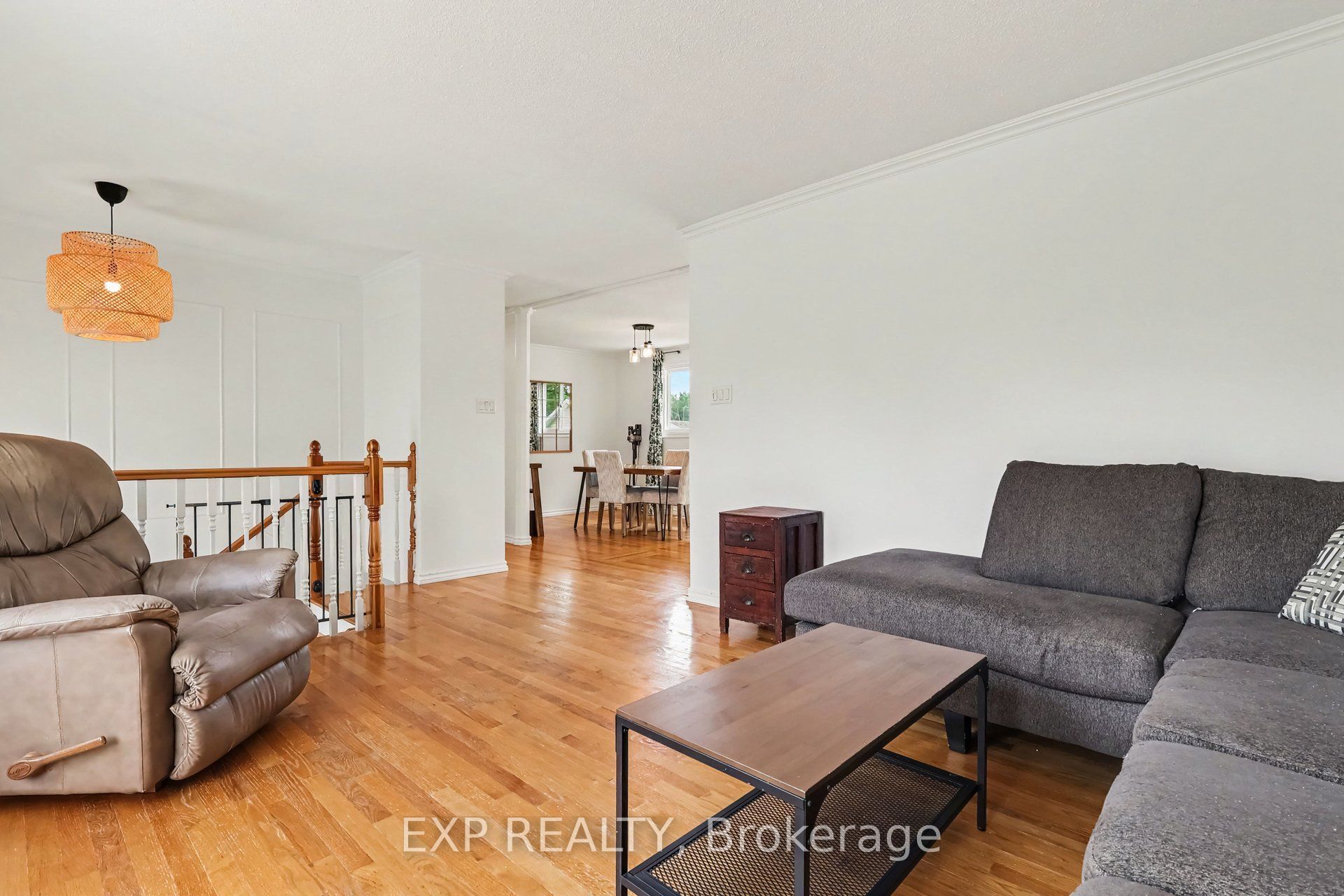 18 Centre Street Property Photo 6