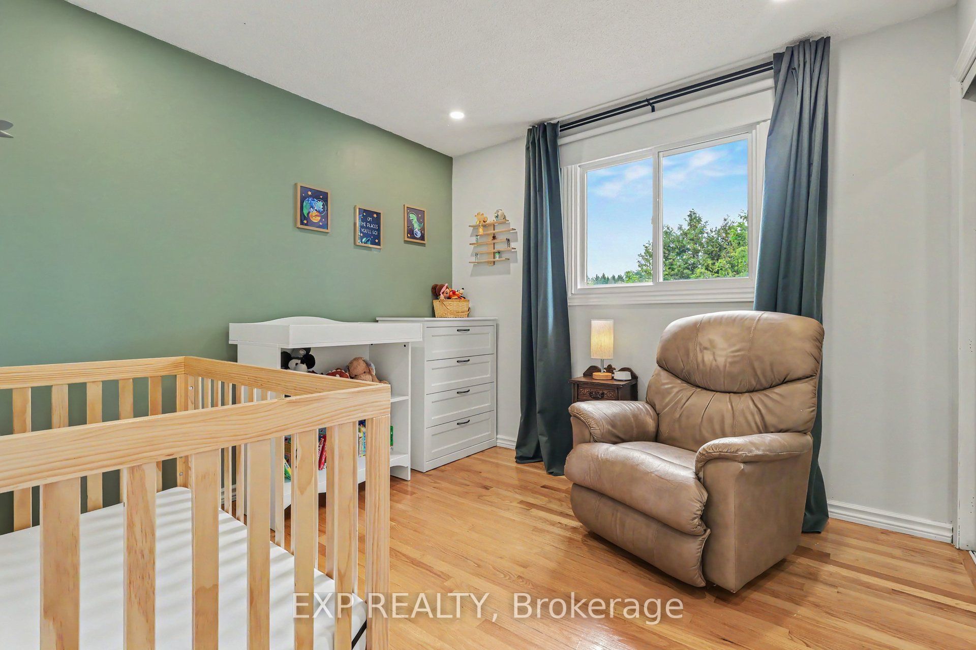 18 Centre Street Property Photo 18
