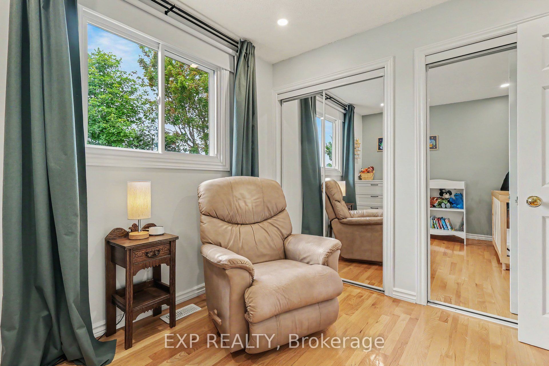 18 Centre Street Property Photo 19