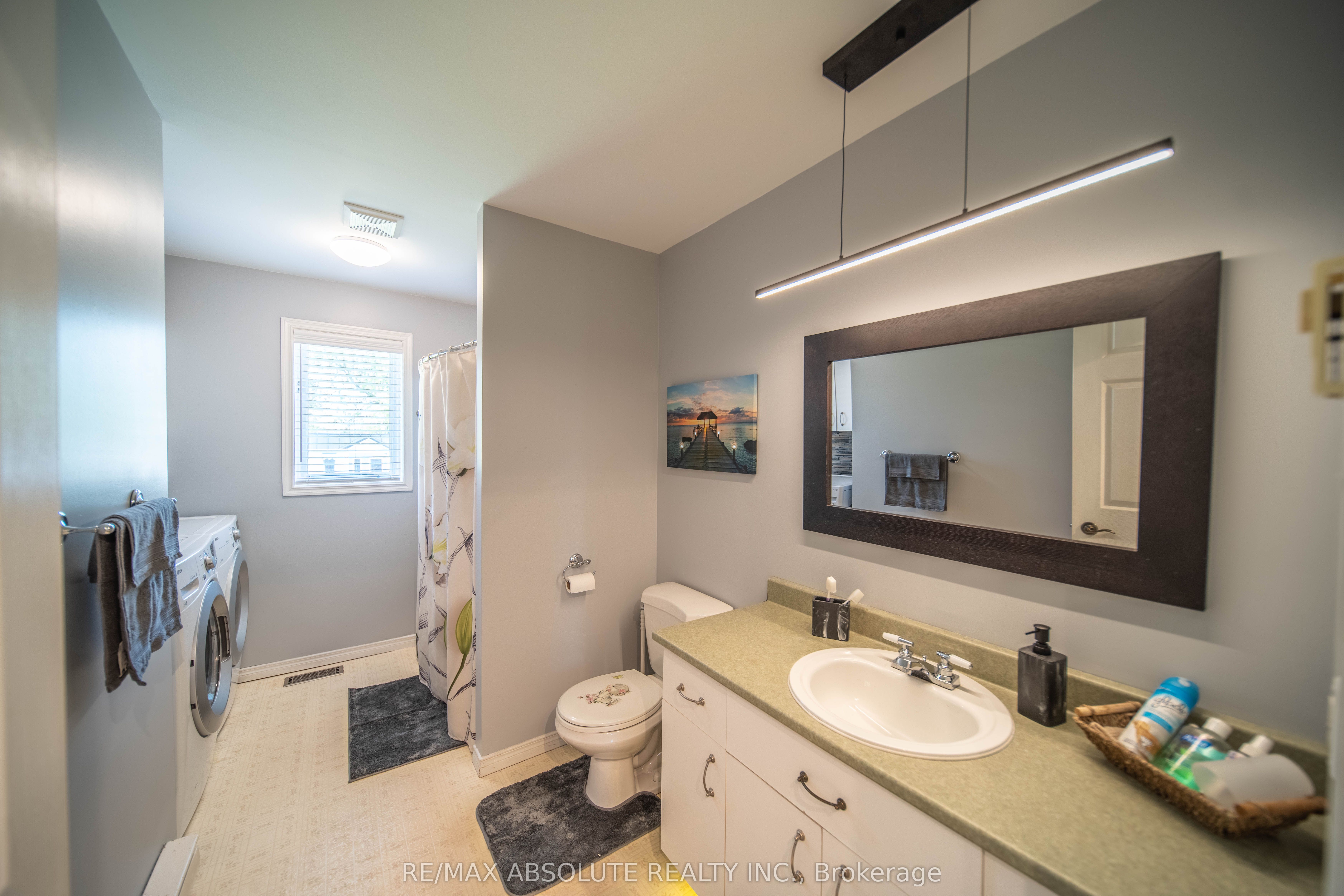 38 Duchesse Crescent Property Photo 19