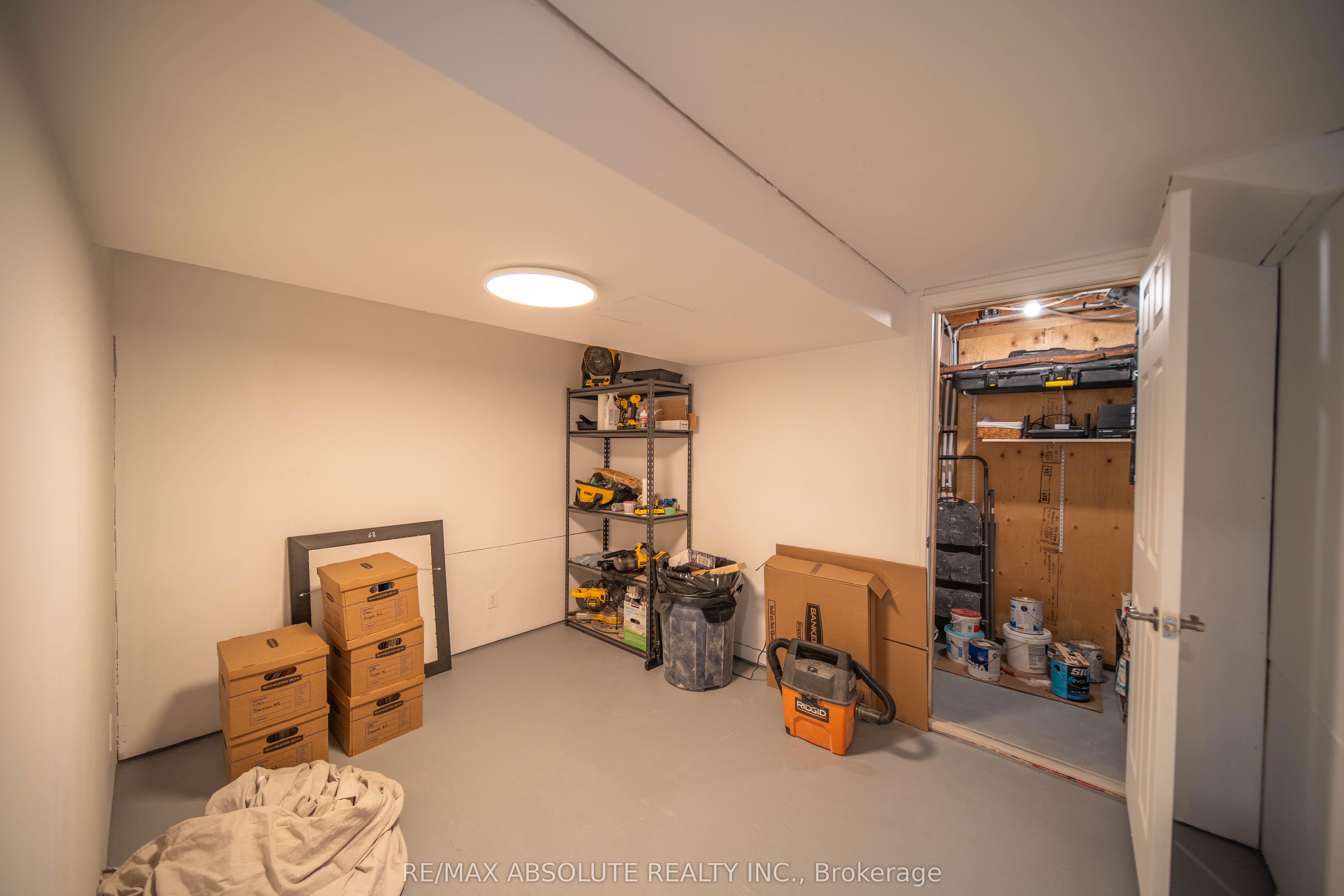 38 Duchesse Crescent Property Photo 23