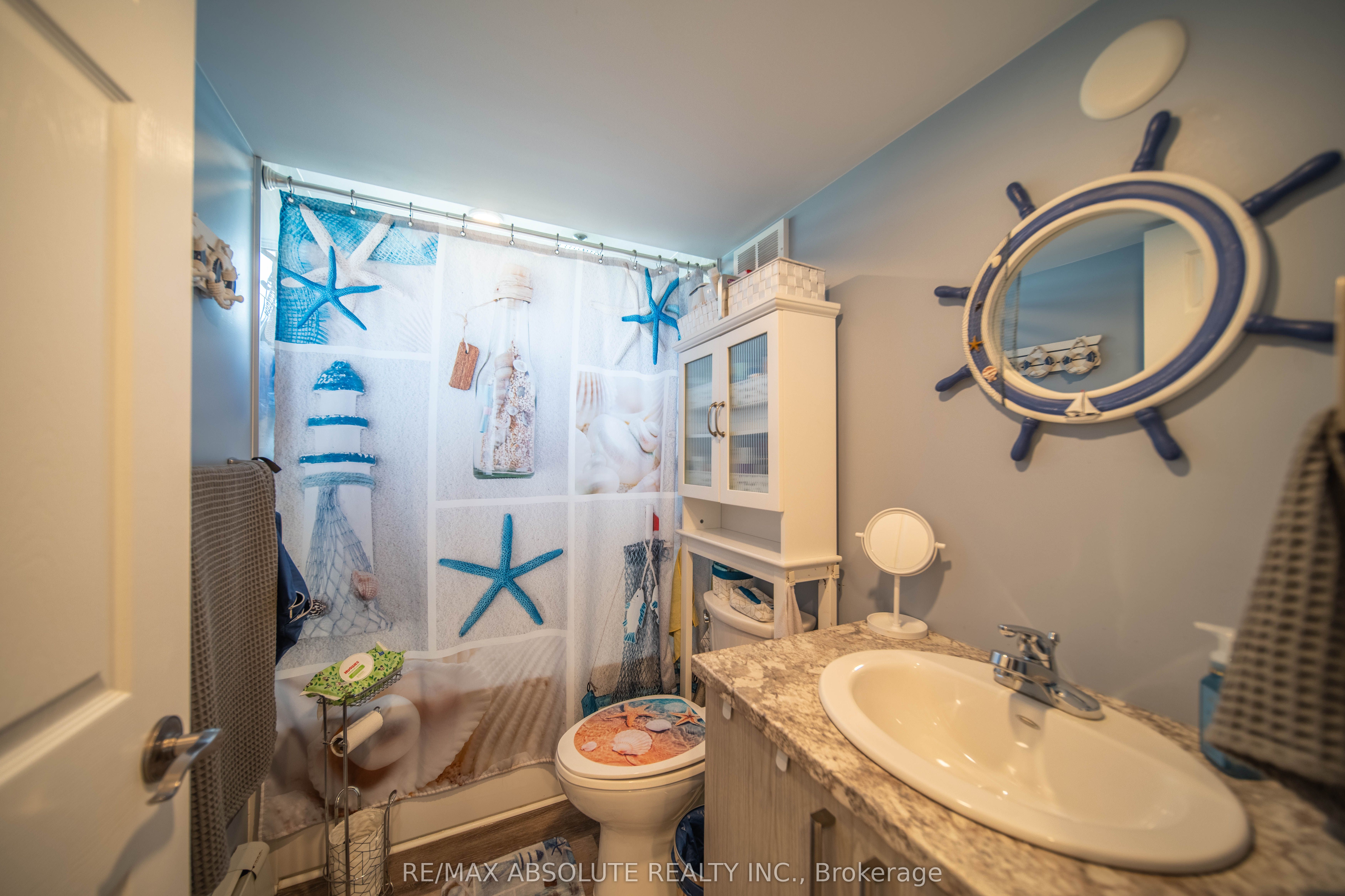 38 Duchesse Crescent Property Photo 35