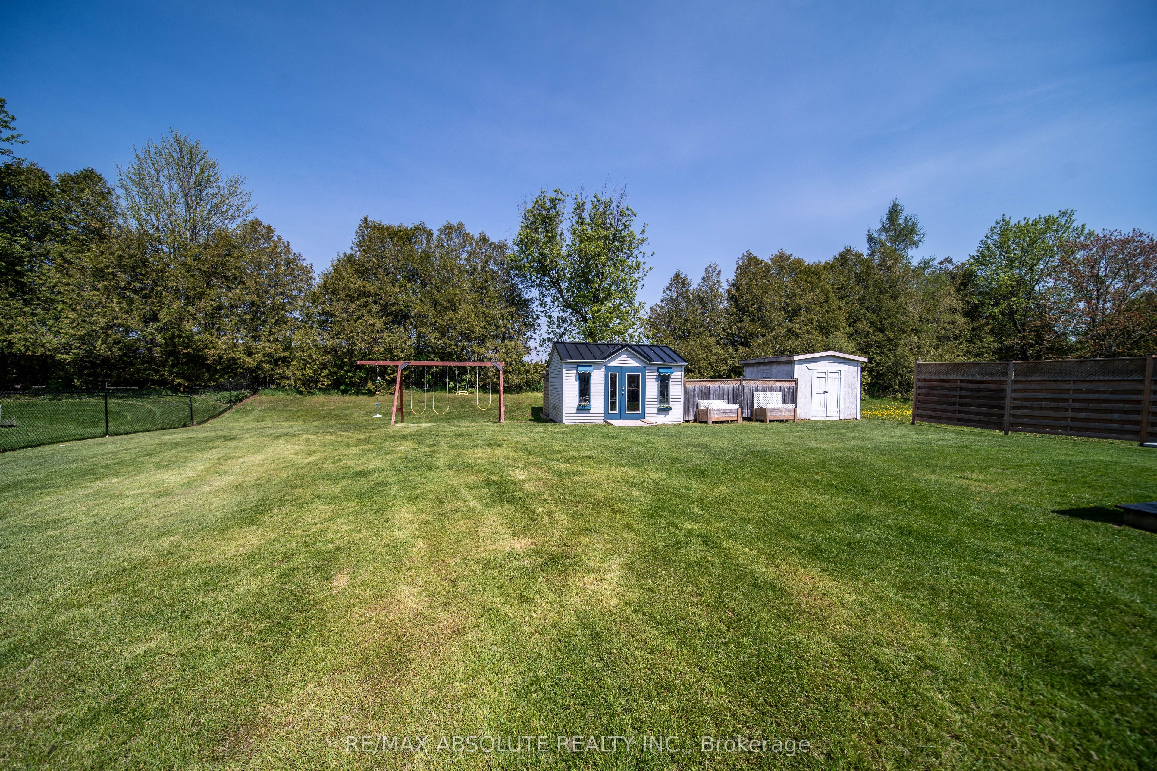 38 Duchesse Crescent Property Photo 39