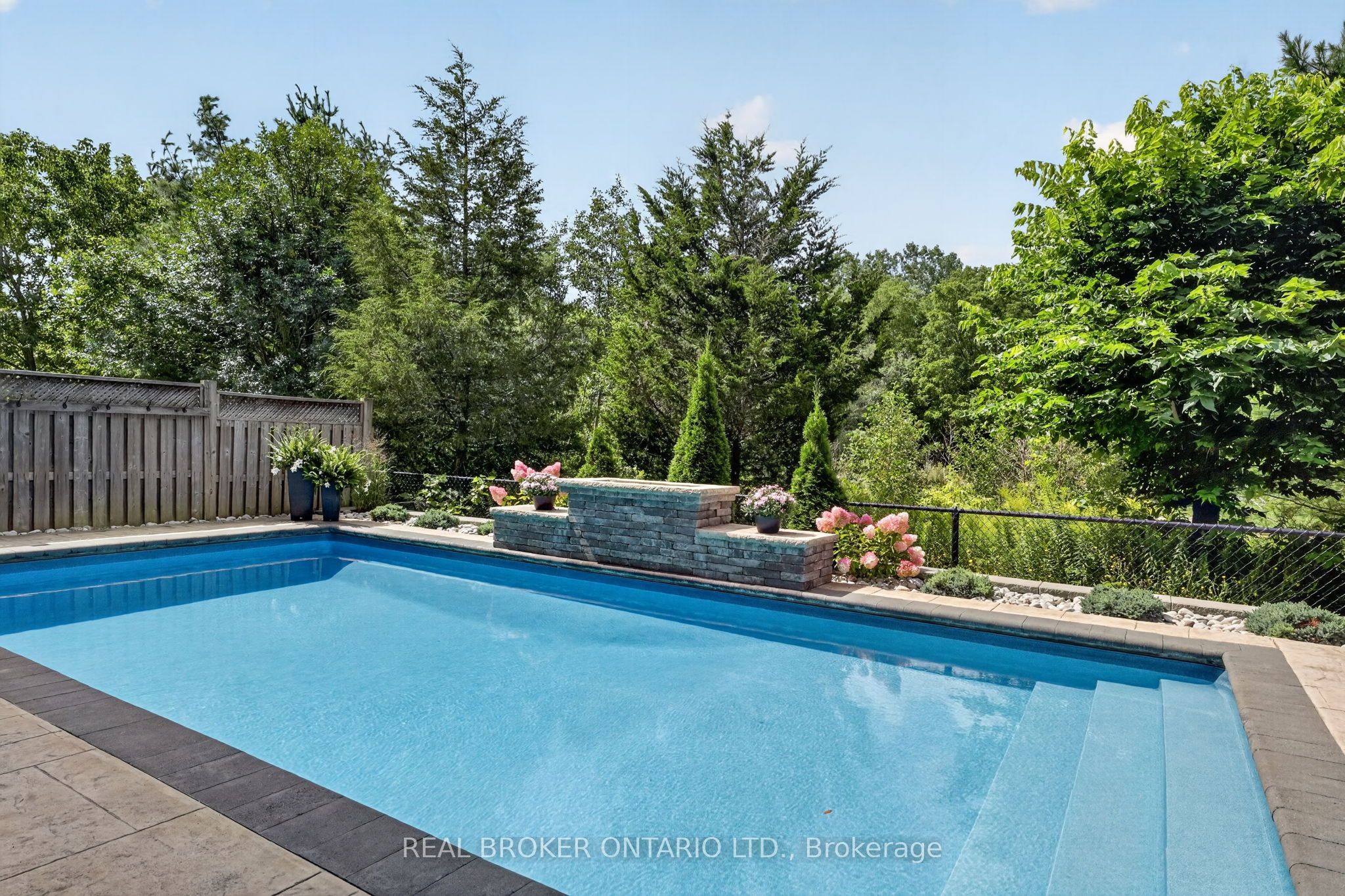 483 Valridge Drive Property Photo 46
