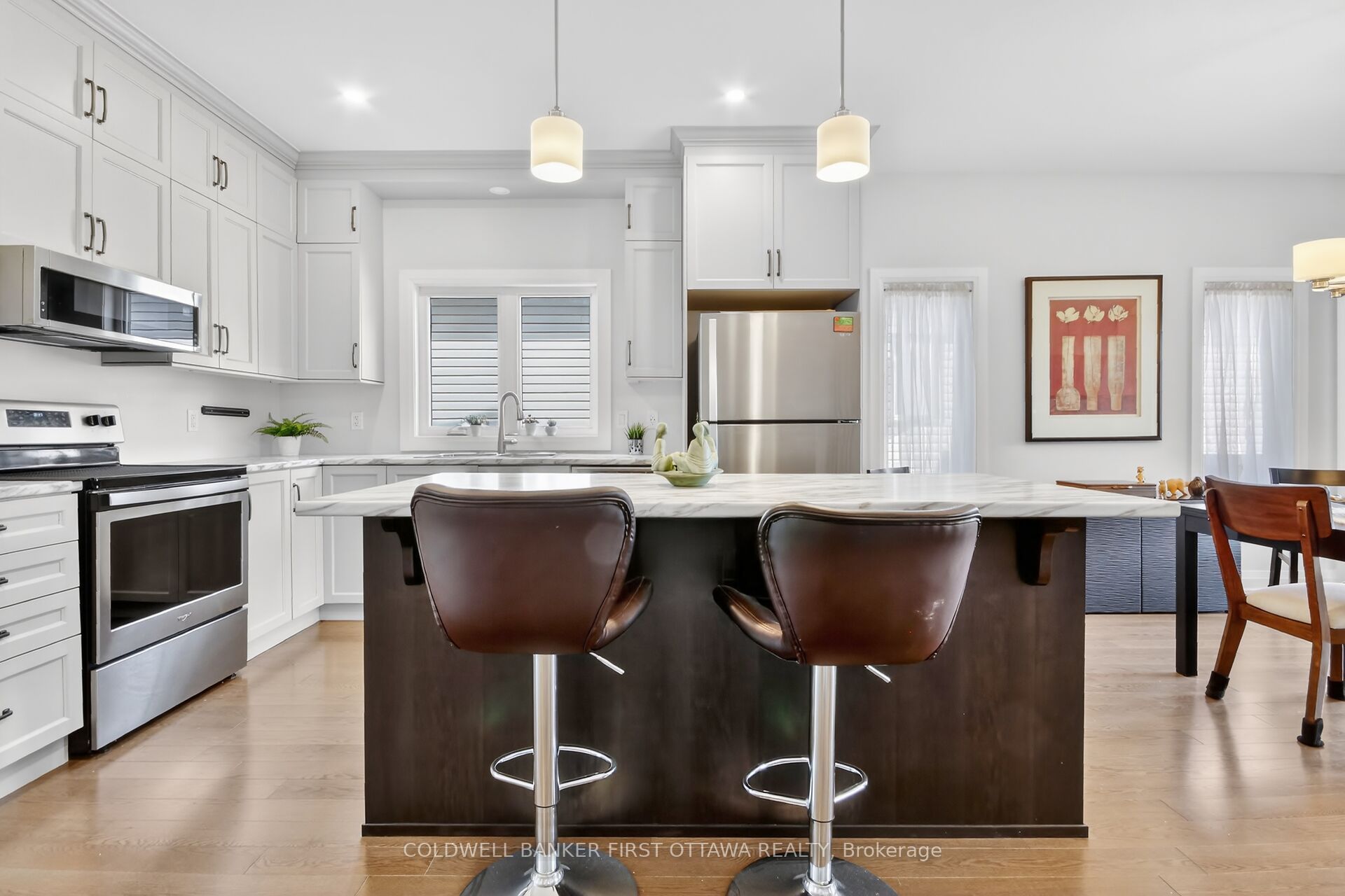 124 Lyon Street Property Photo 4