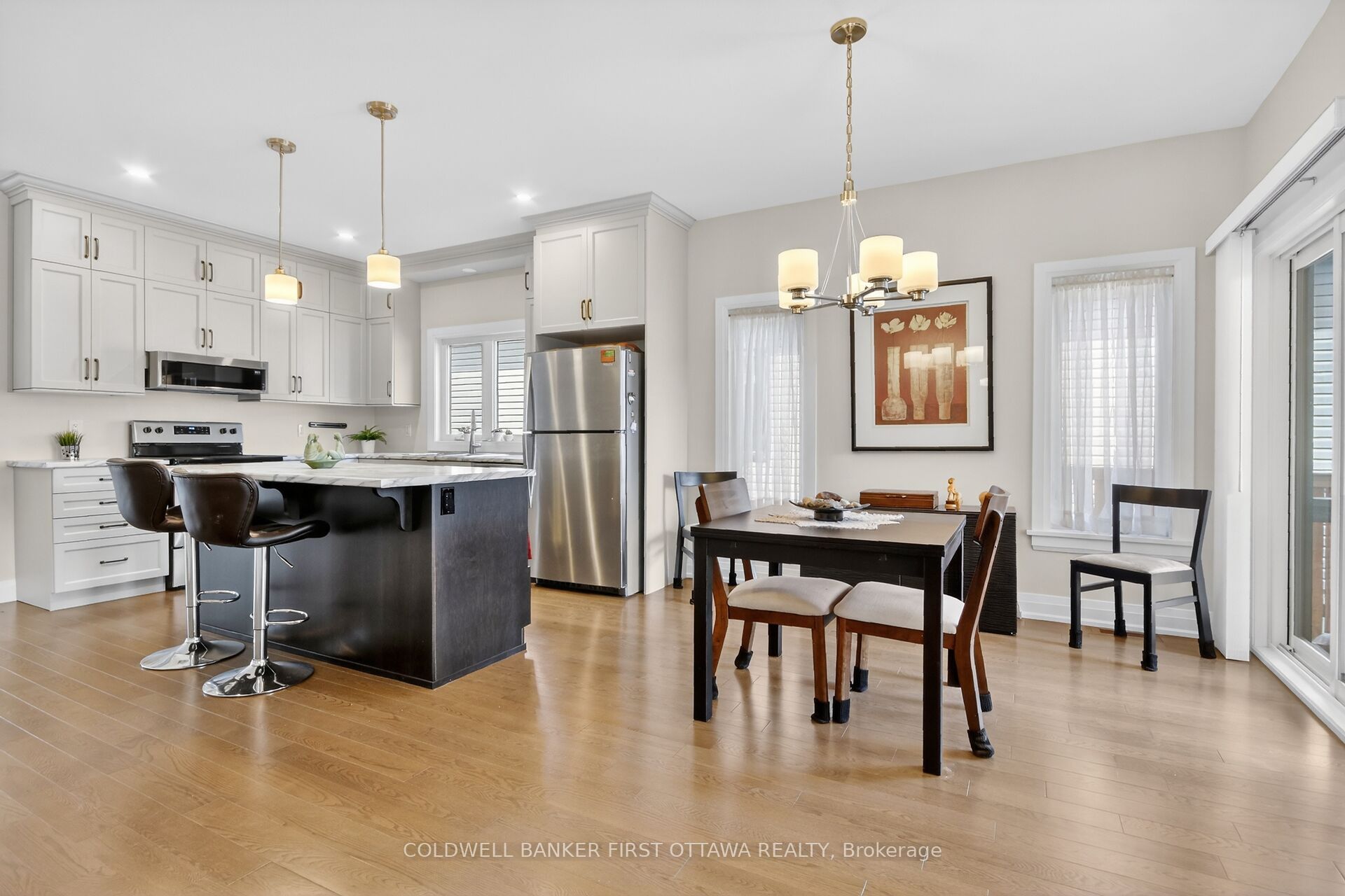 124 Lyon Street Property Photo 7