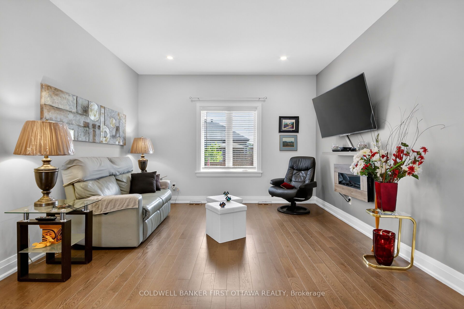124 Lyon Street Property Photo 11