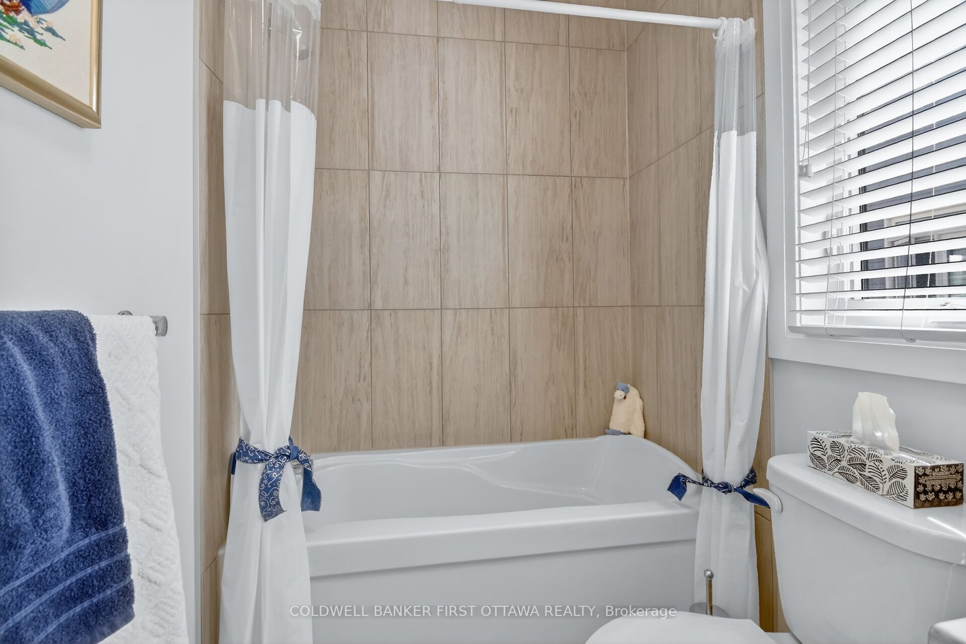 124 Lyon Street Property Photo 13