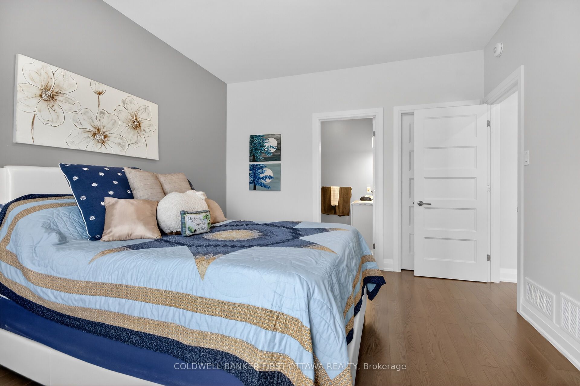 124 Lyon Street Property Photo 15